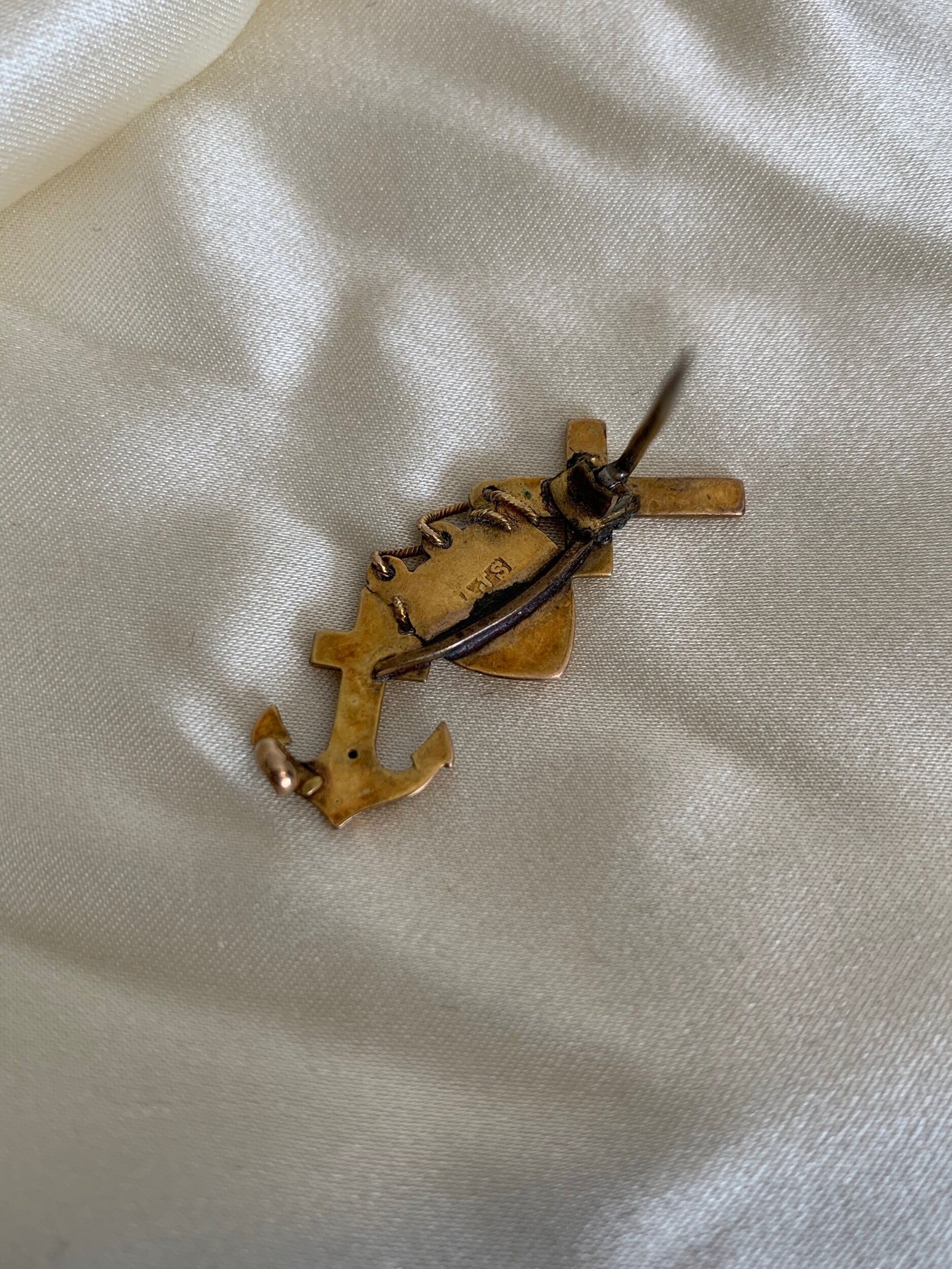 71403773-9021-4EE8-988E-970C38F5F45B