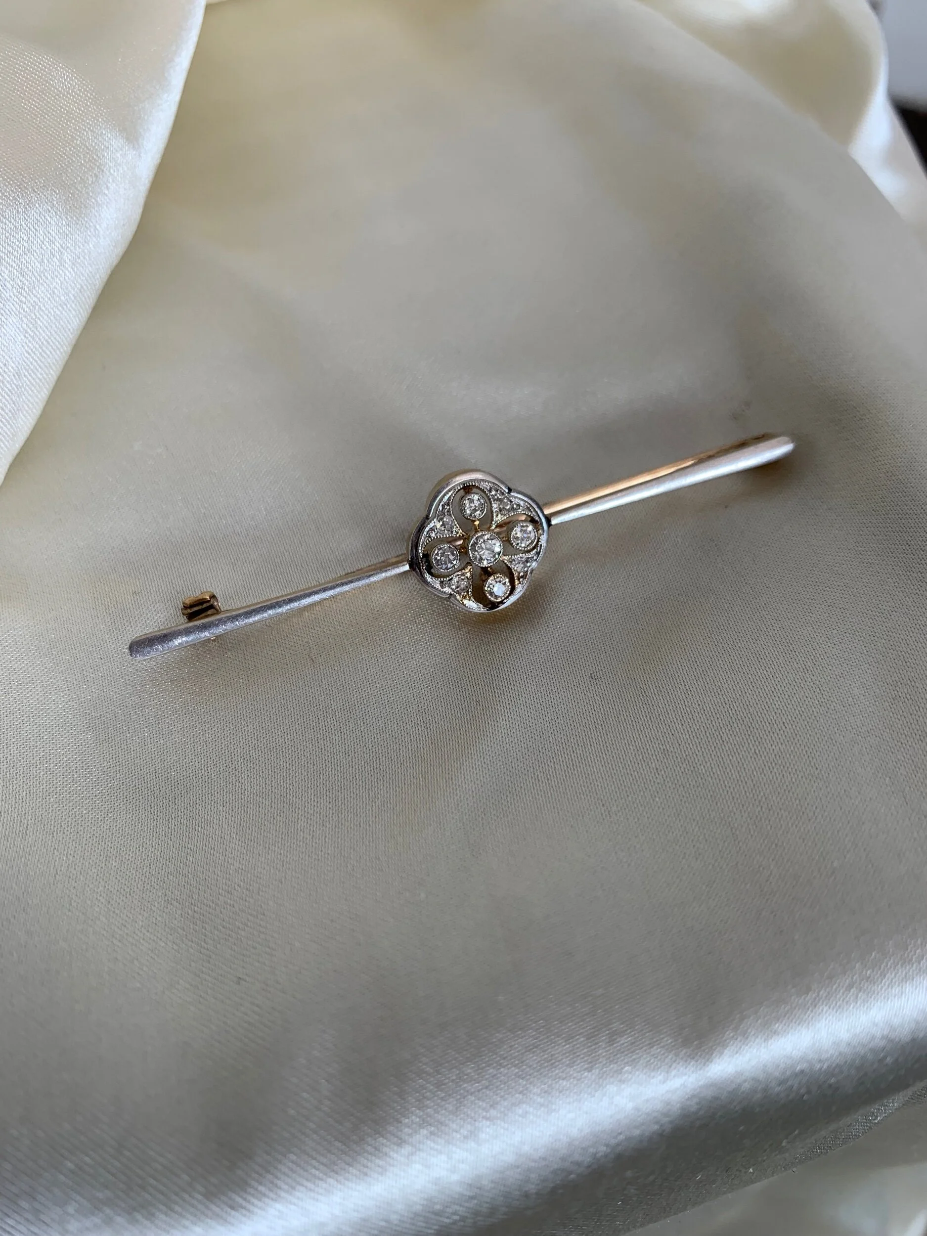 7EE45740-44B5-4164-9863-FD277062D8E4