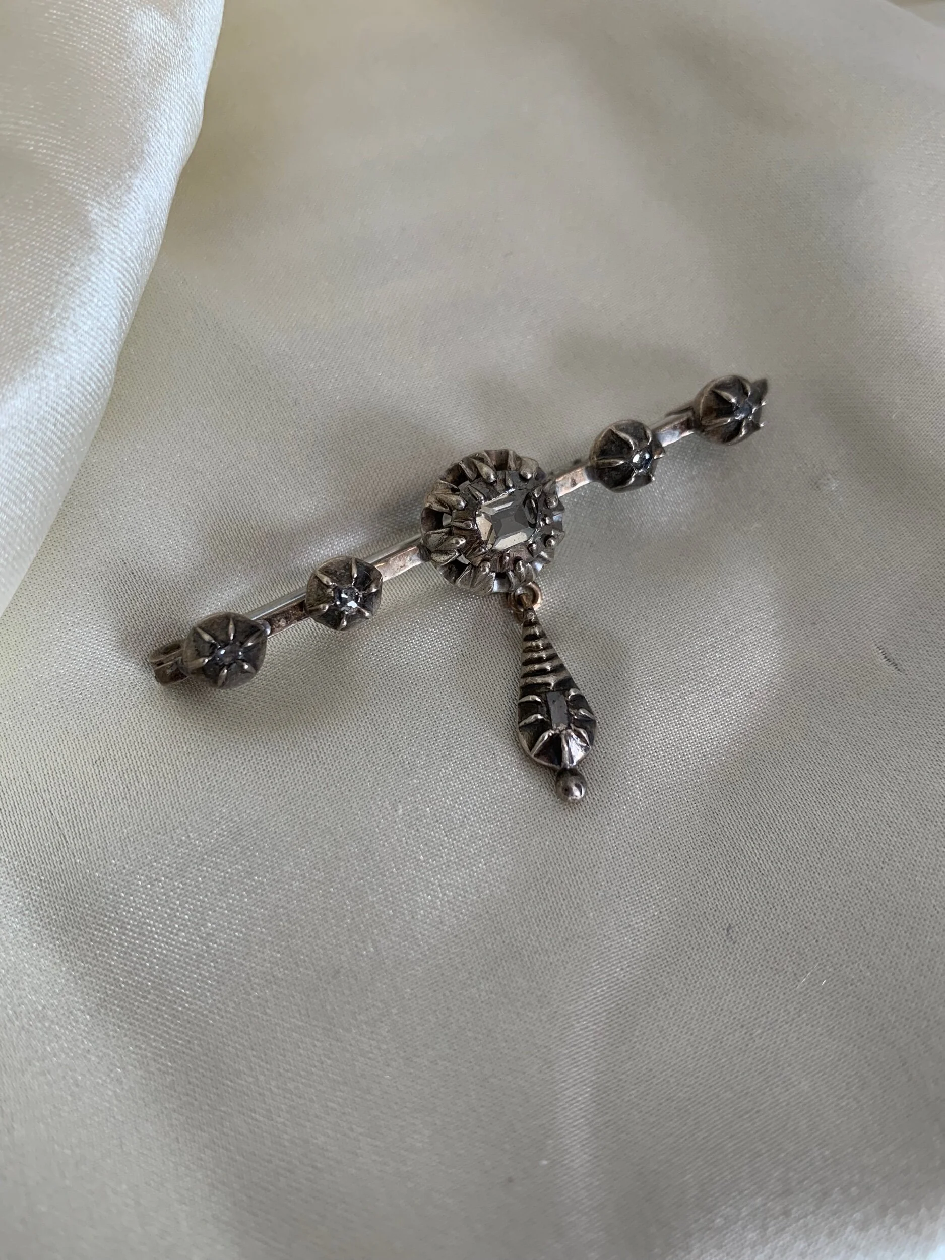 EA2B33D8-BC3E-42BB-8D8D-F89D5A3D2C93