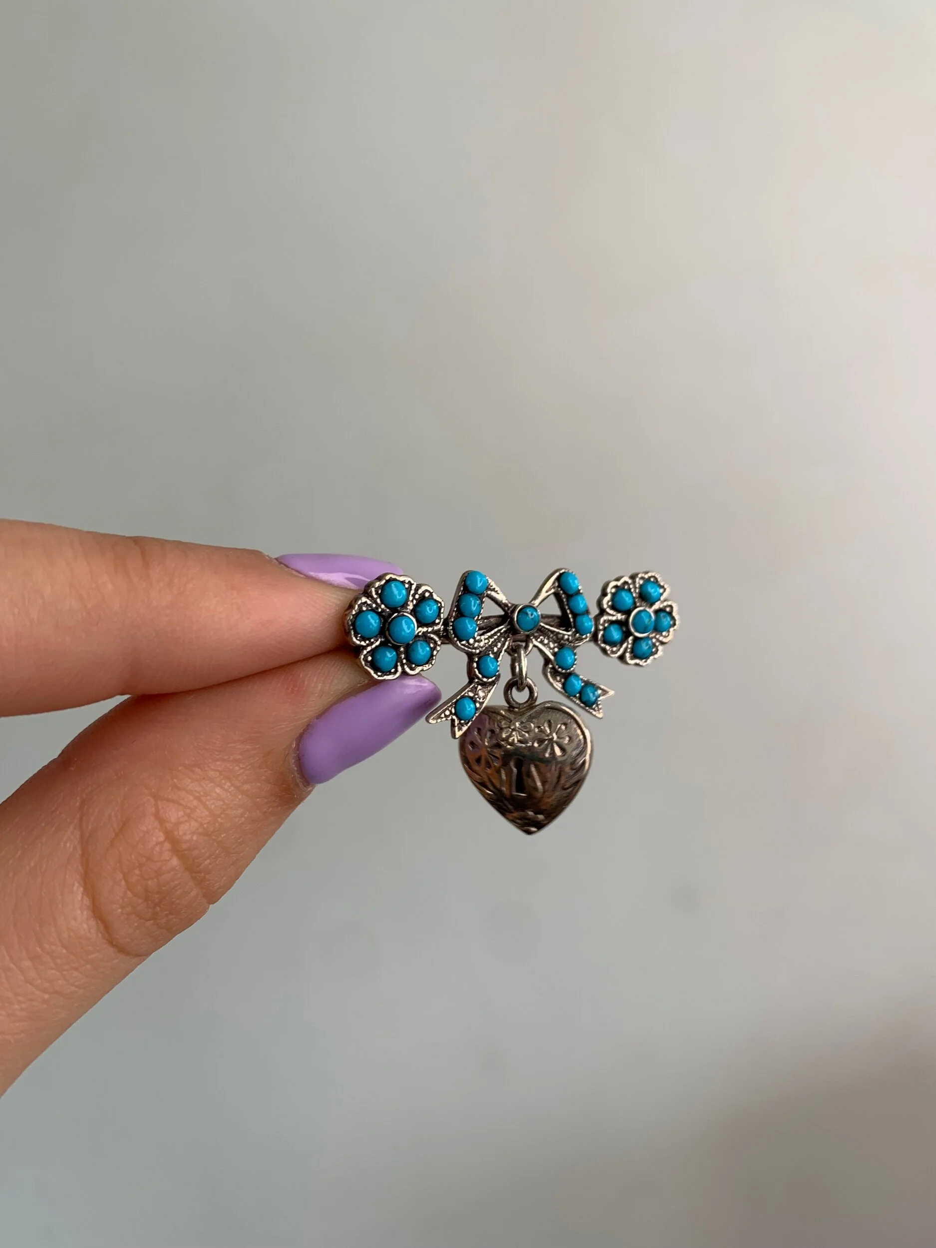 B3934483-8239-4AAC-B0FC-0D774380C953