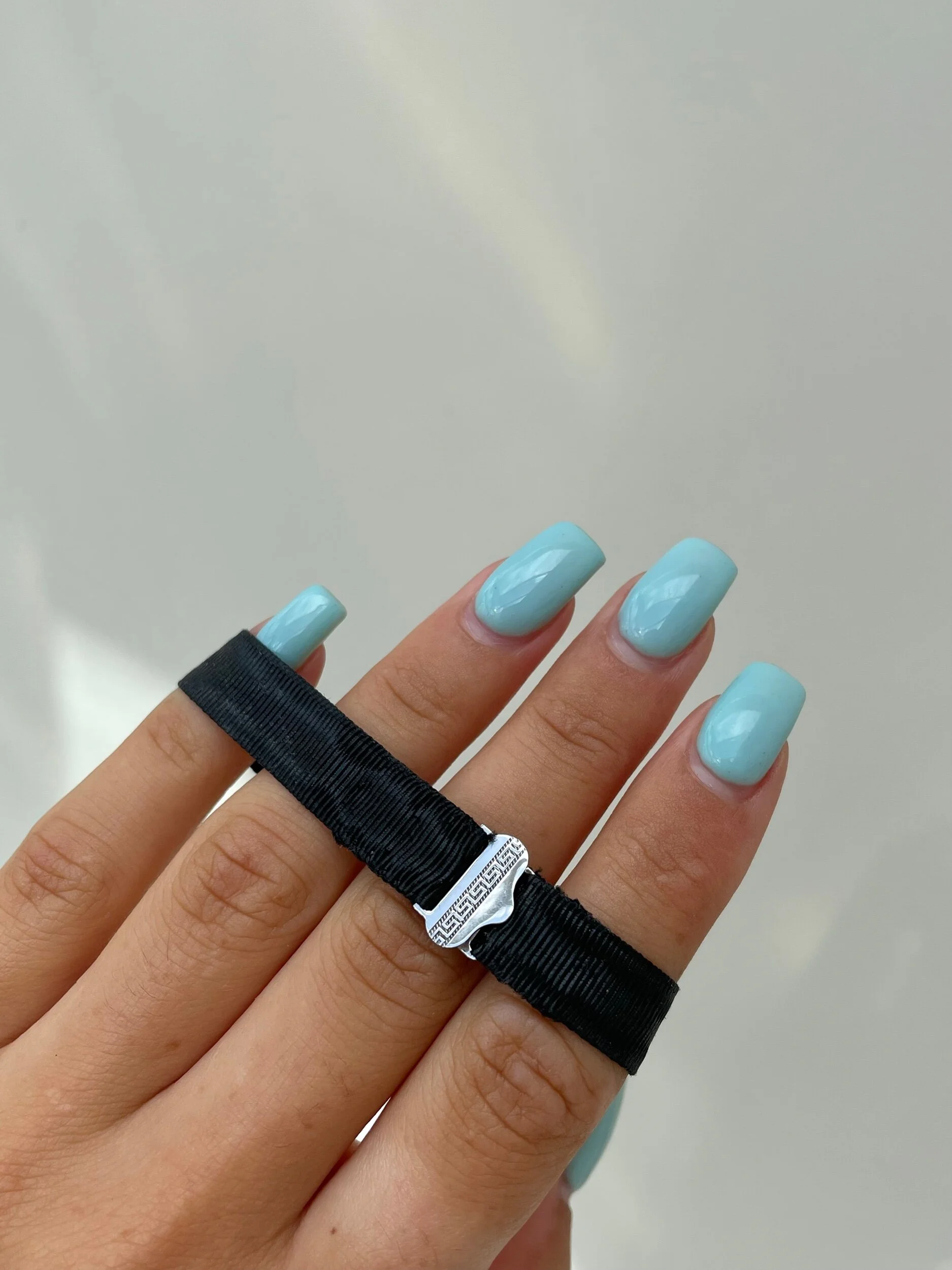 7D1580D2-13C3-4B57-97E8-3CEB37F84EBF