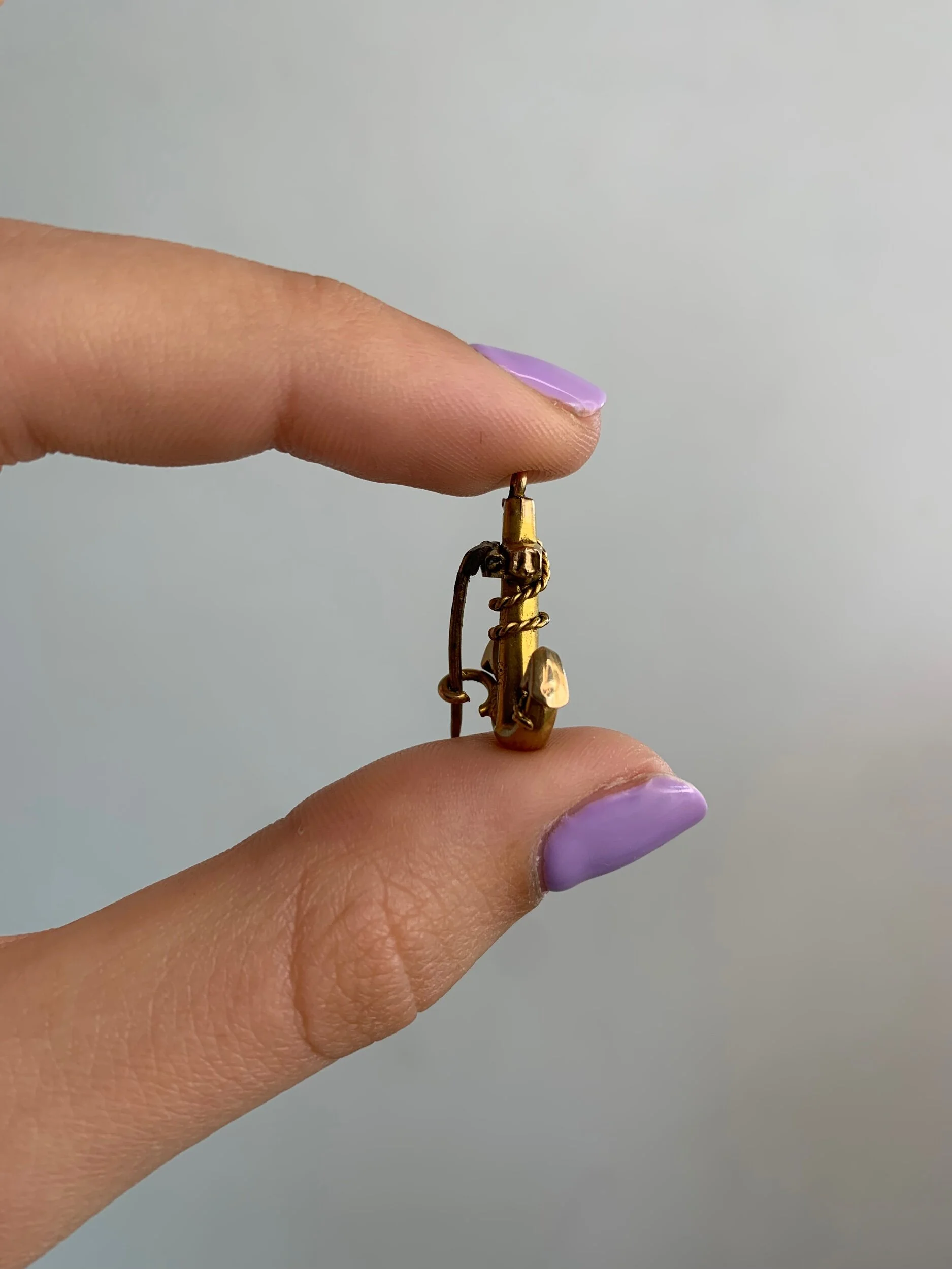 B0FB3927-9CE6-4048-B3A4-E77D863870C8