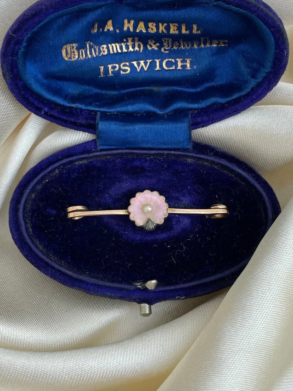 F0D26F89-C37E-4992-AC4F-E25600DF687D