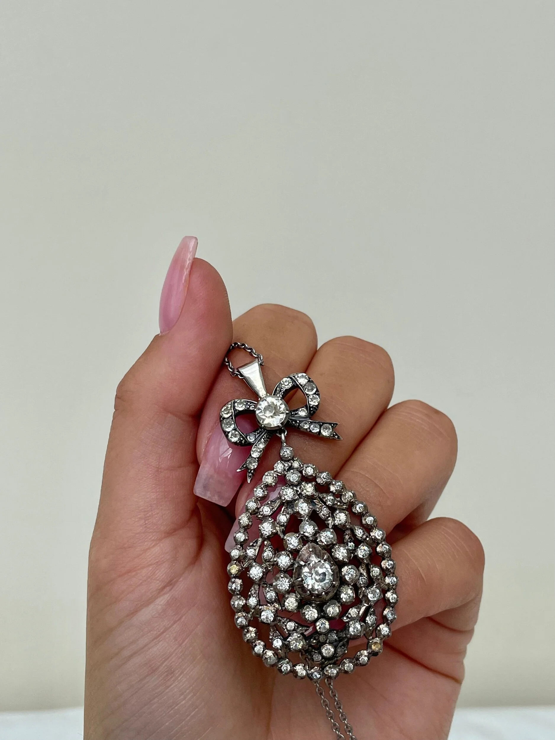 90CCA8DD-F918-4CCB-8AF2-79D6E565C9C7