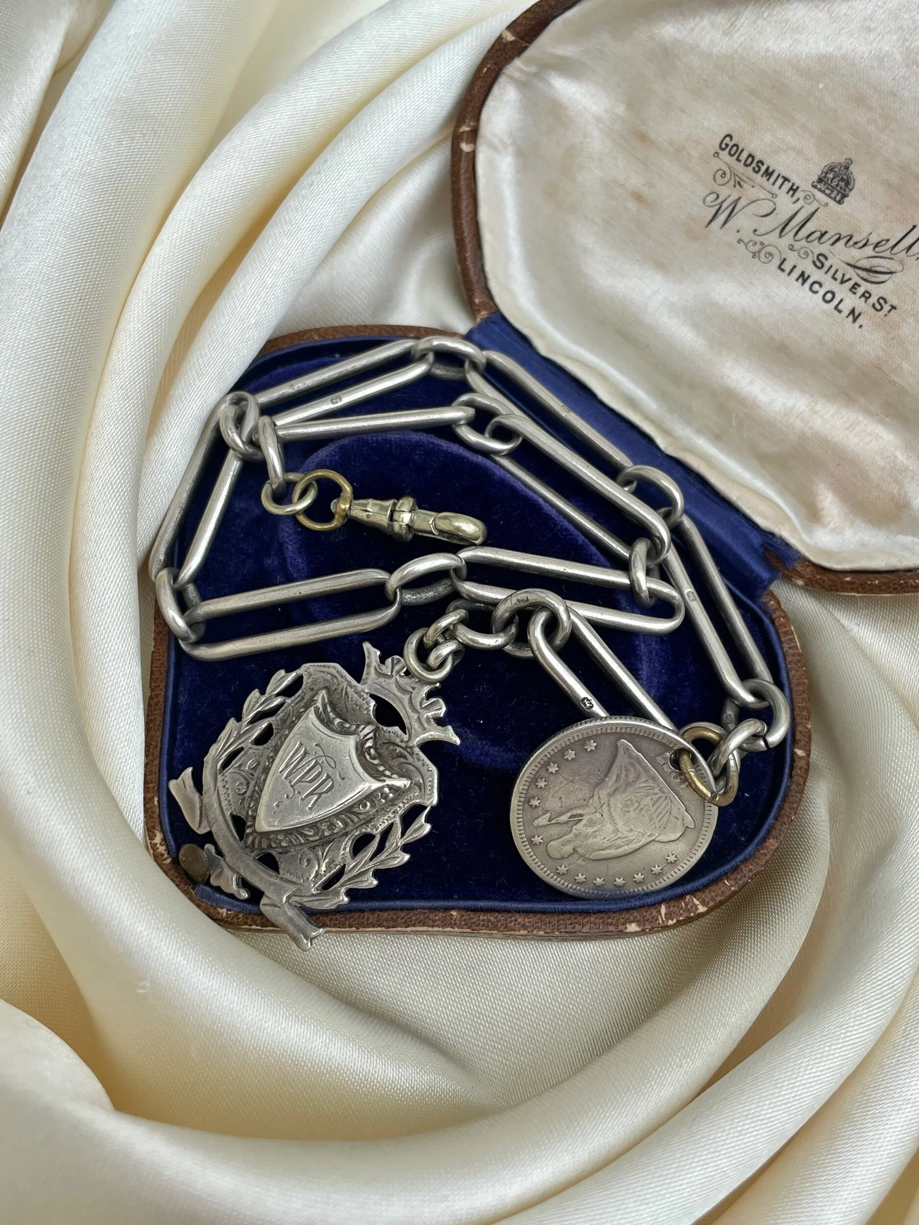 A4DB107E-7E41-49C0-91CB-3AB0A24DCED4