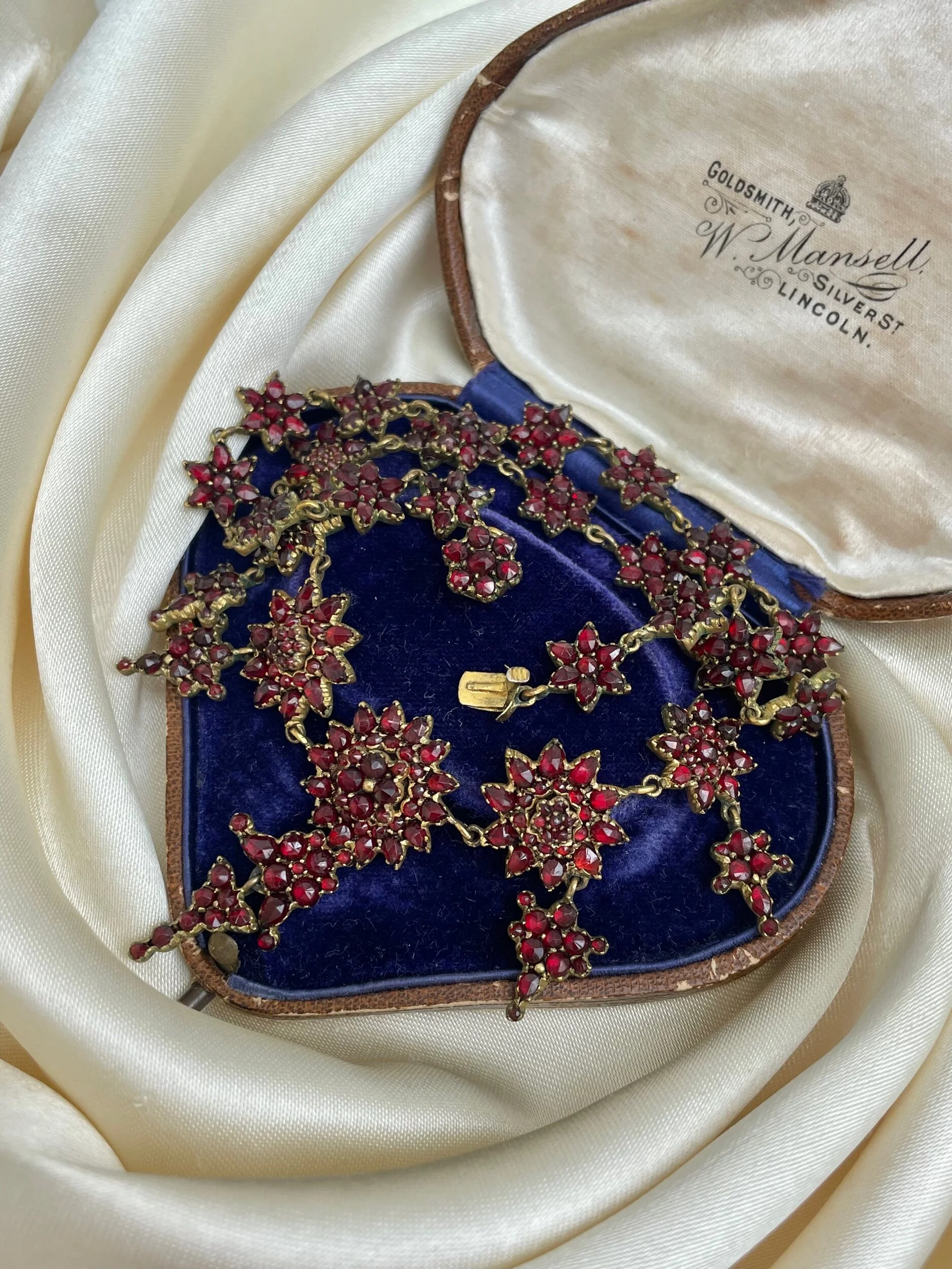 DF6B50B6-EB01-4ED3-9679-98F3EADA9F7D