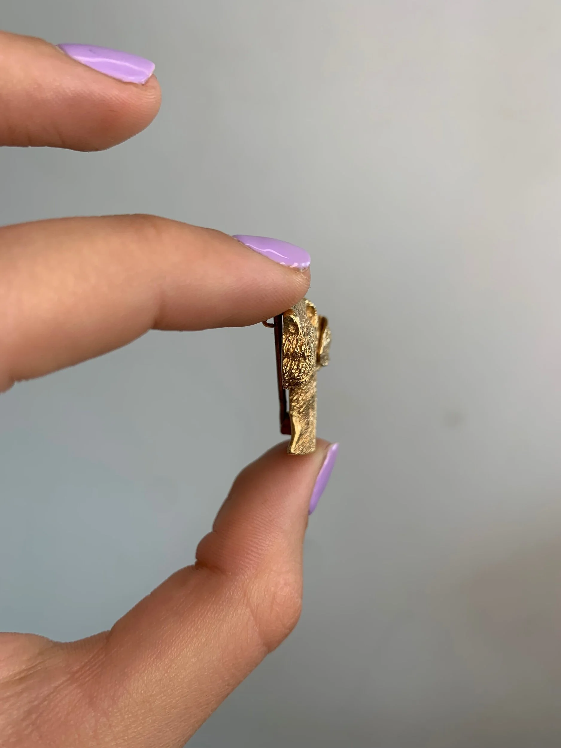 0DFF9684-FDD5-41FF-AC57-8049352811AC