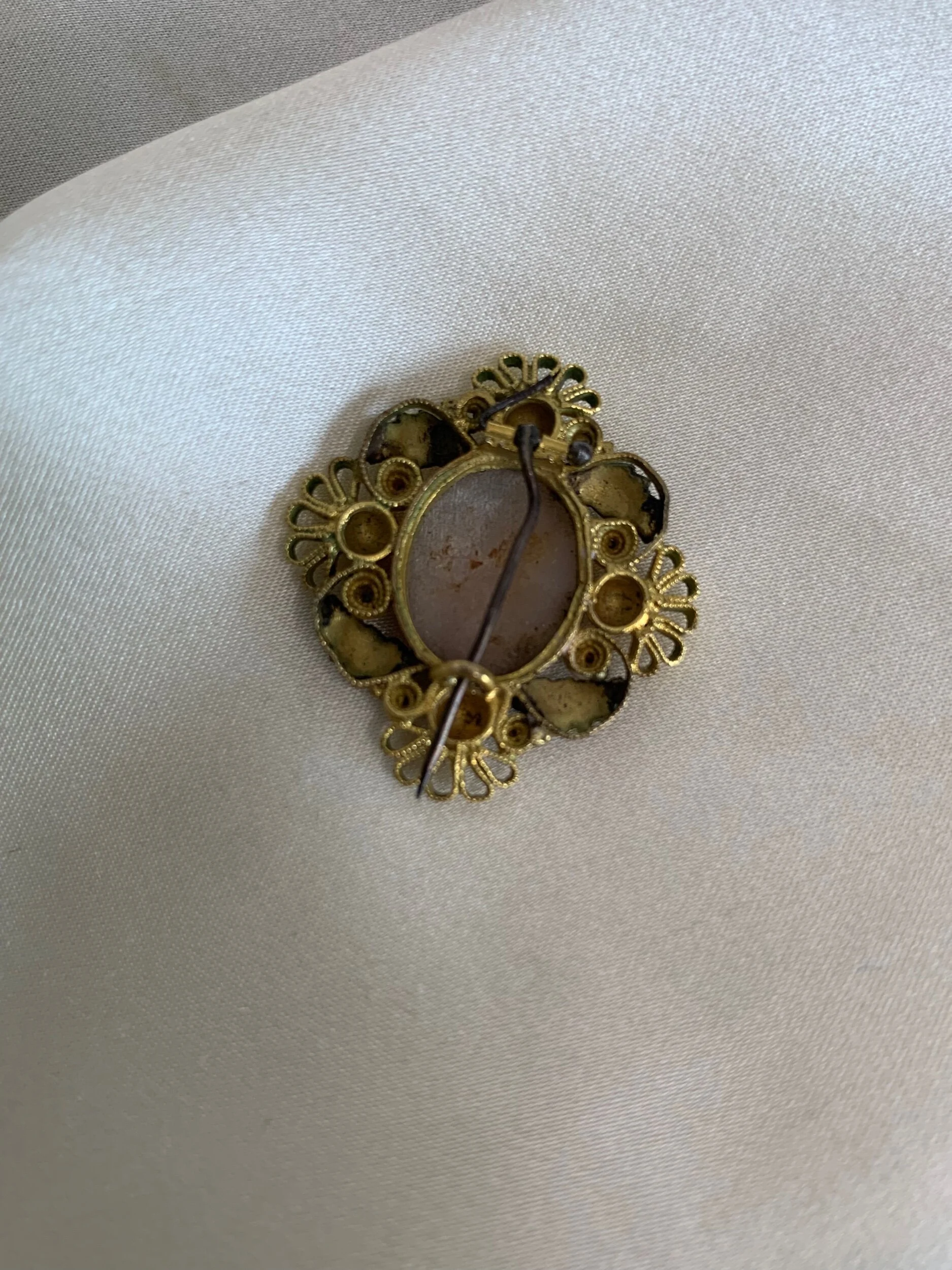 D09DF2EB-911C-4300-AEA1-DB069D8C1929