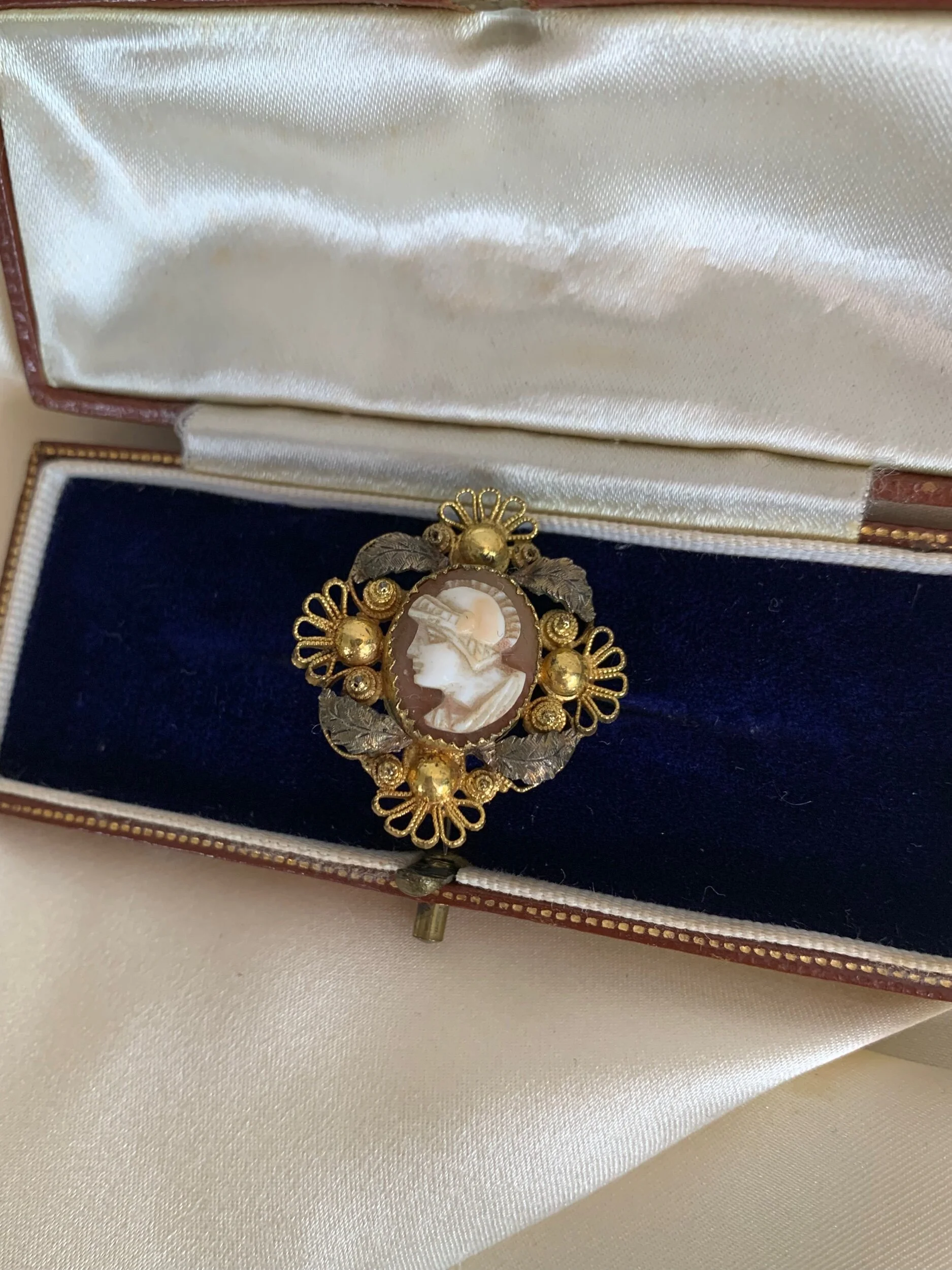 52DA8BE9-309E-49DB-B0D5-29FCC76A4260