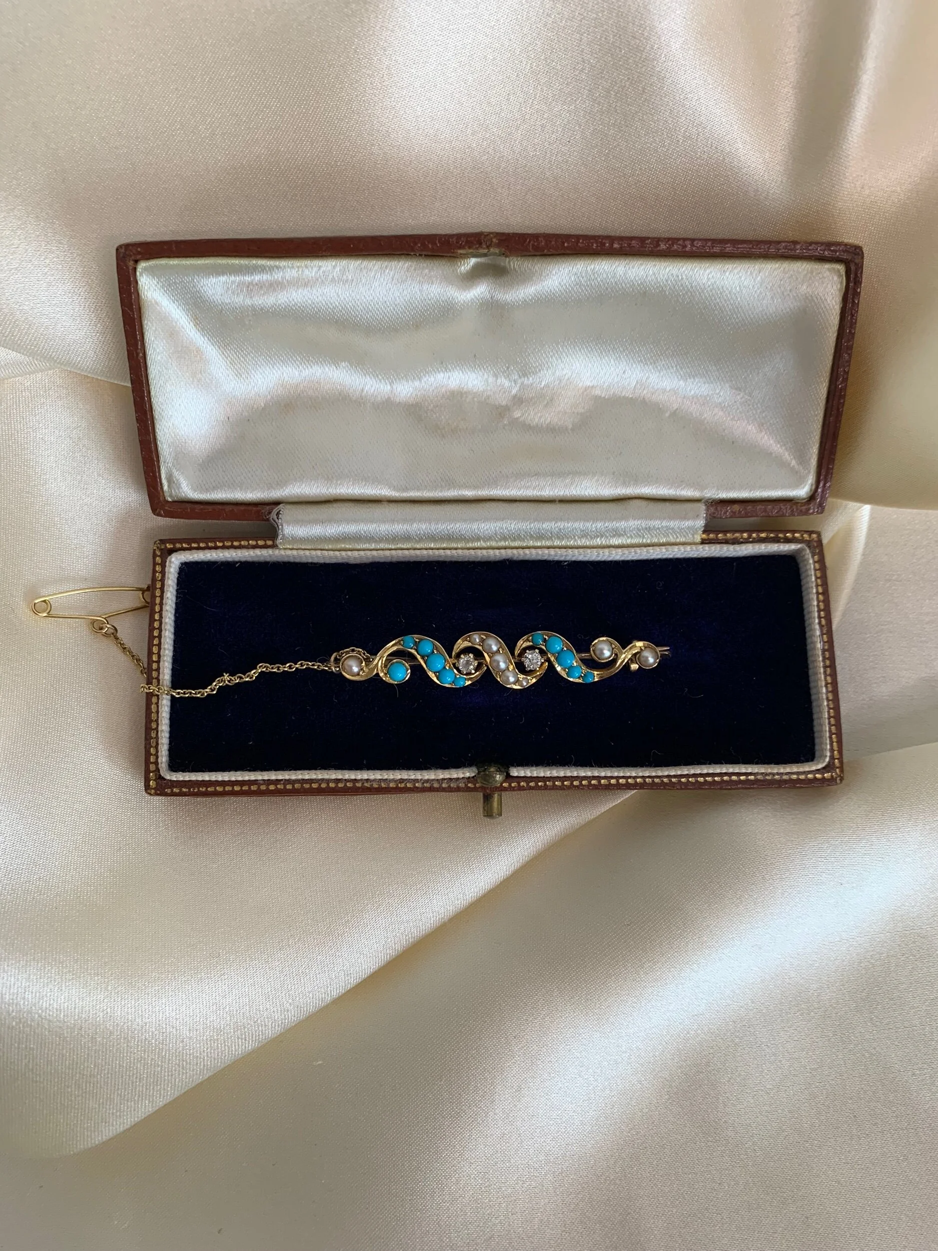 260C1214-C7E0-456D-9928-8E67ED214339