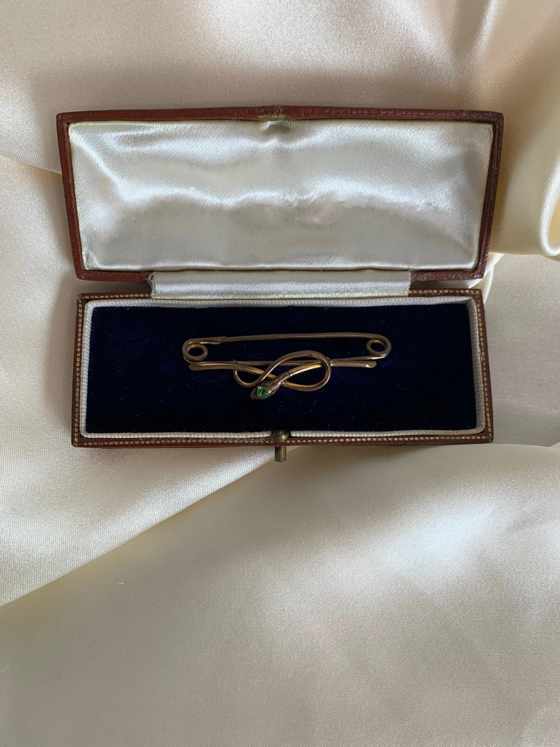 34AD34F3-A7F3-44CC-BA5E-B4218A4EB387