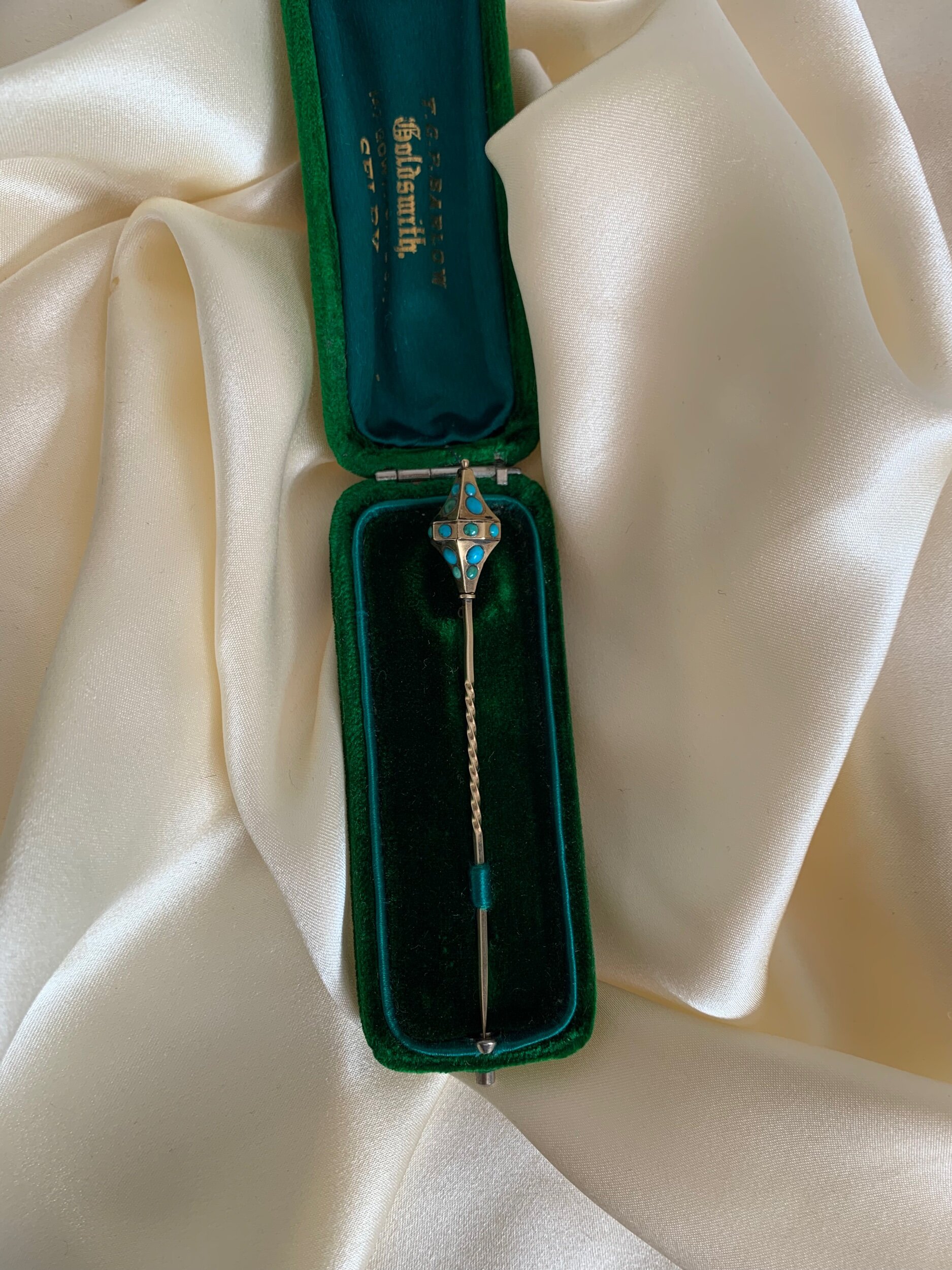 7FF6266C-3492-453B-B17E-25ADA1BE515D