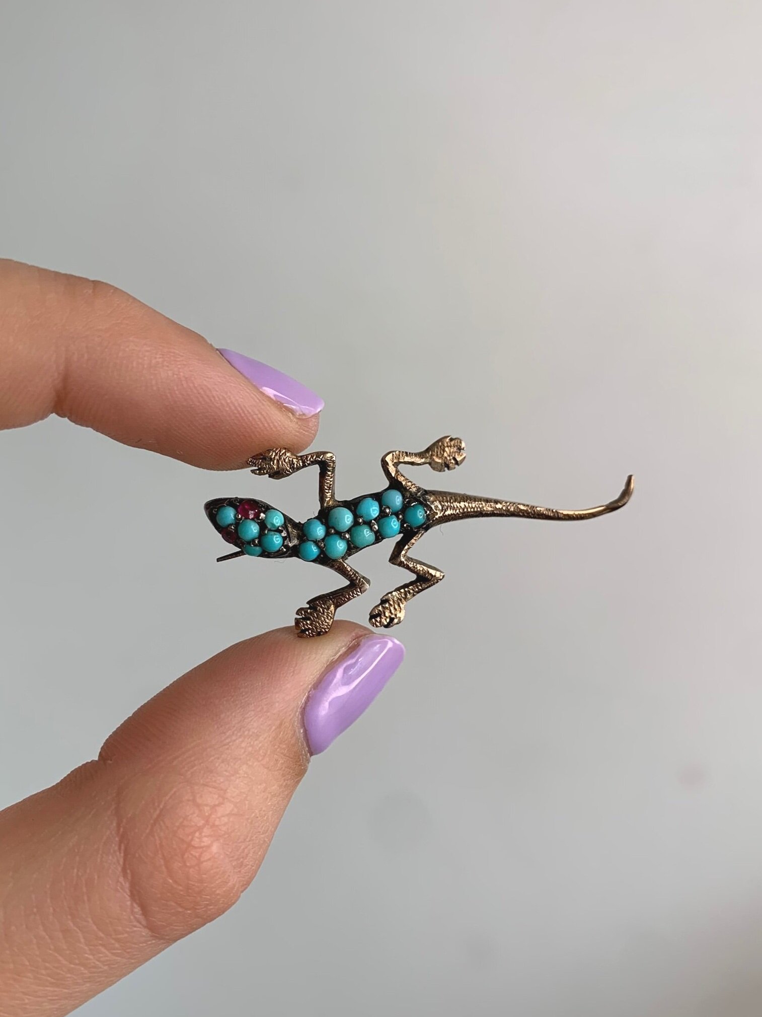 646EC04A-3977-40B9-B407-B9FA0963A3EB