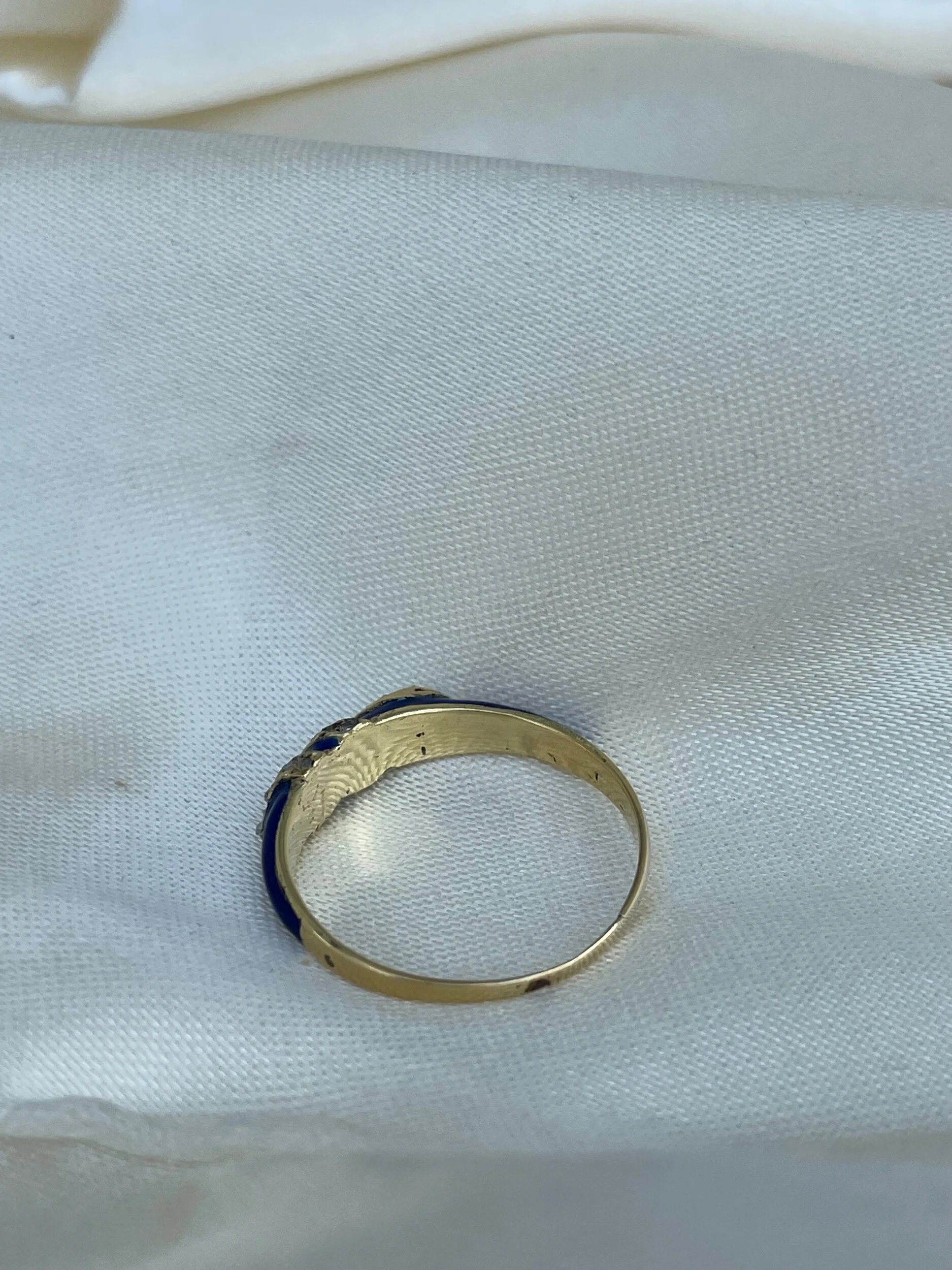 8A6B0F9B-B44A-4102-88A8-D9B23C85DEEB