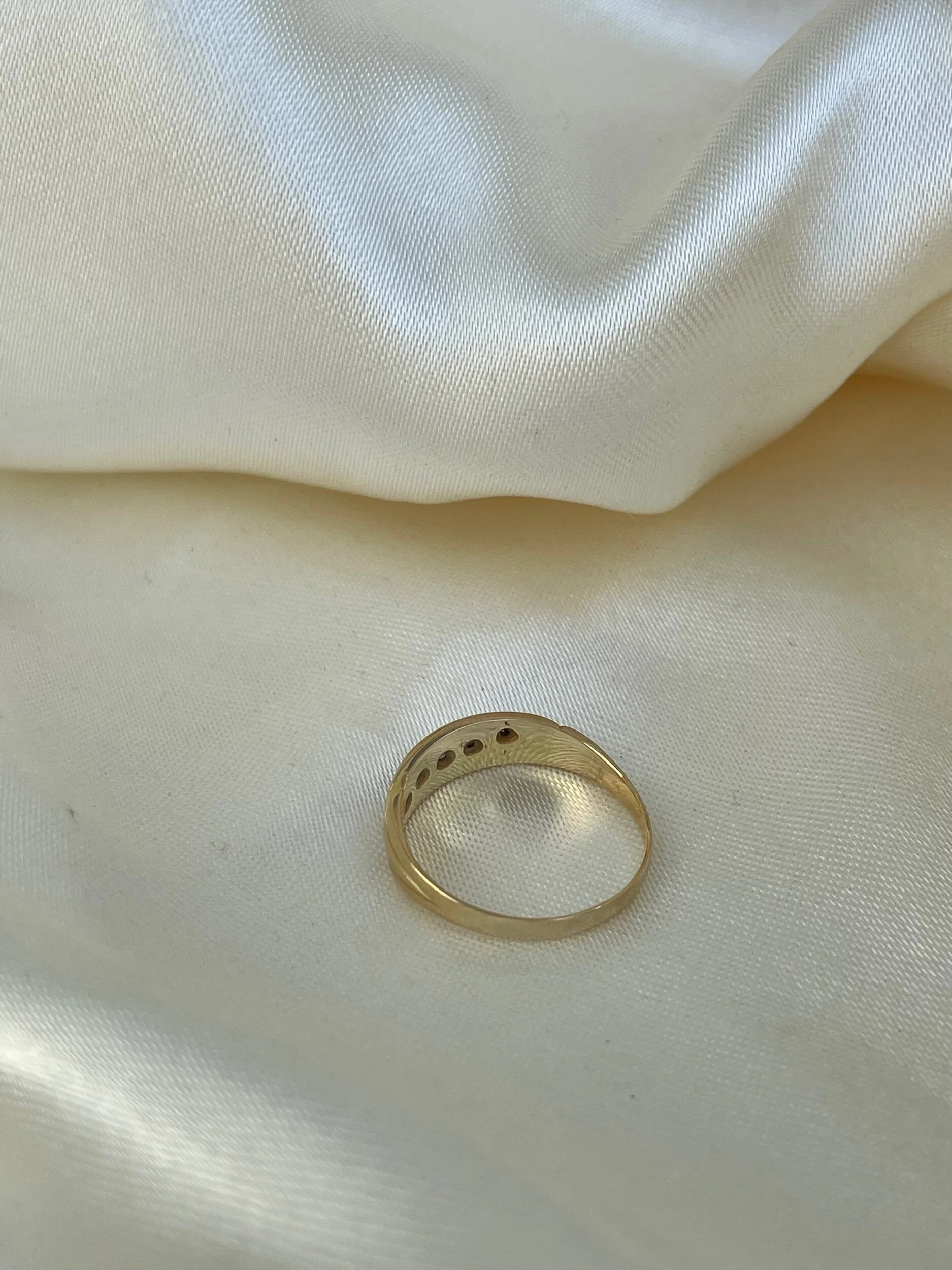 DD76072D-6E7C-4E19-B69F-6C826212E03F