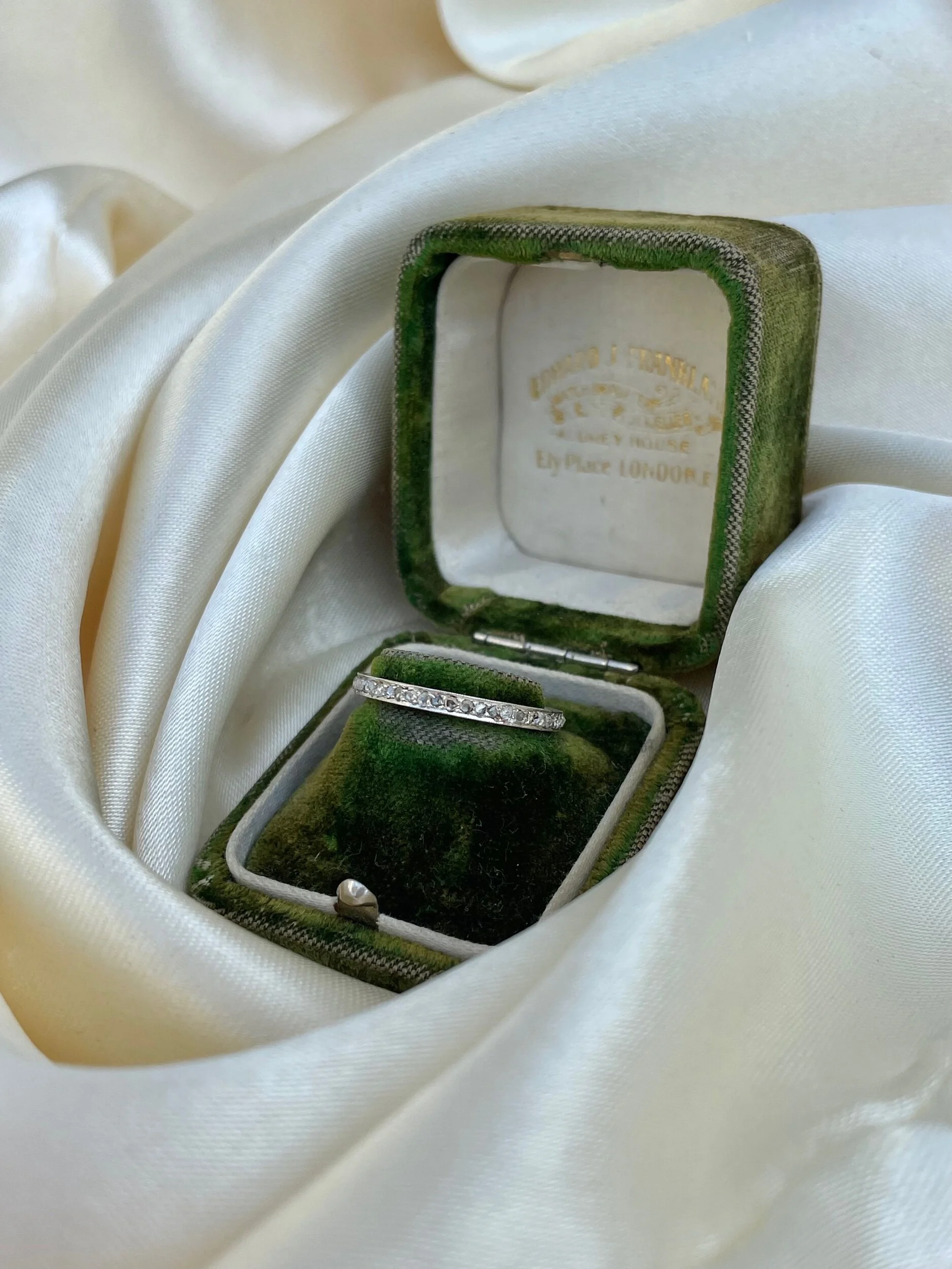 FE5A0D74-5BE0-492B-BDAE-A60A431A7021