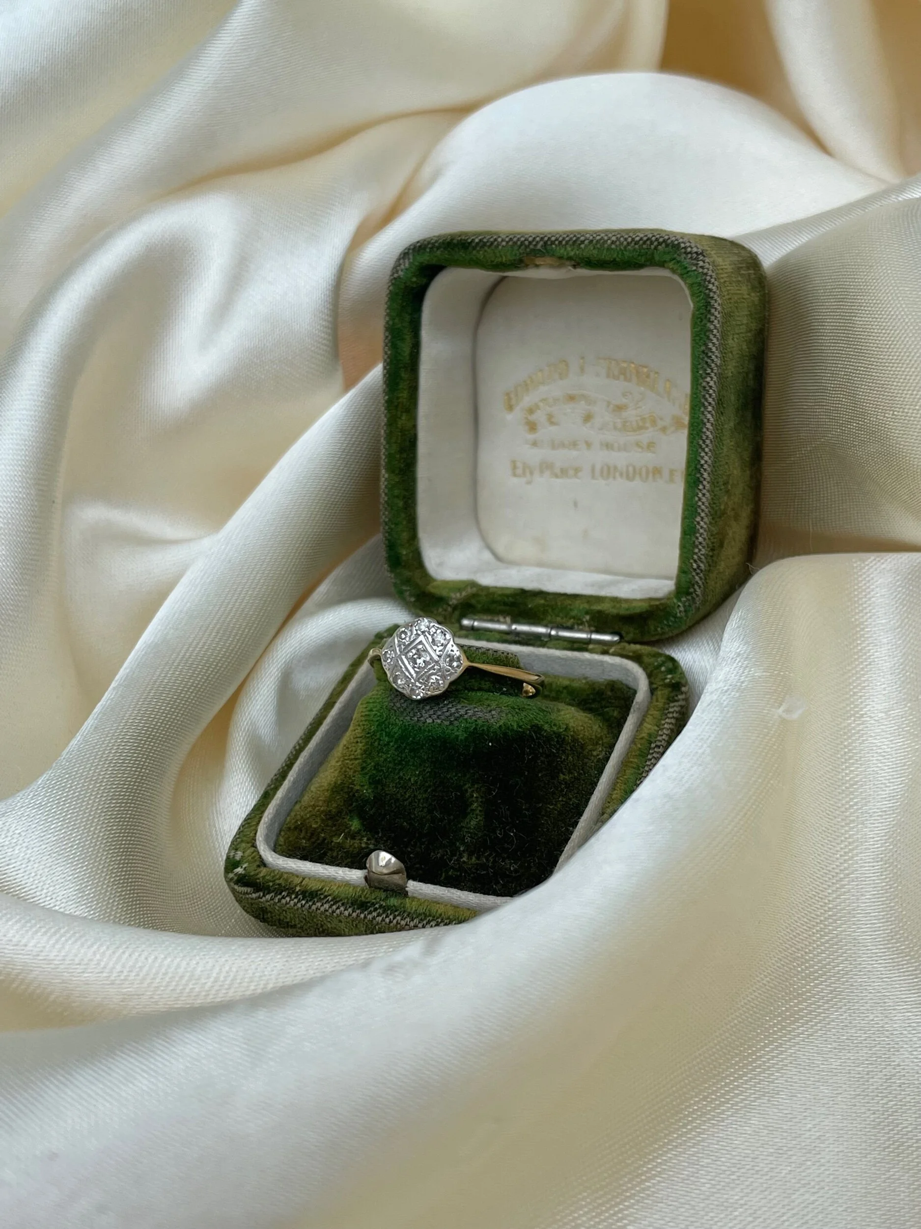 E299CC07-38E0-41B5-87FD-59A0F482C9D3