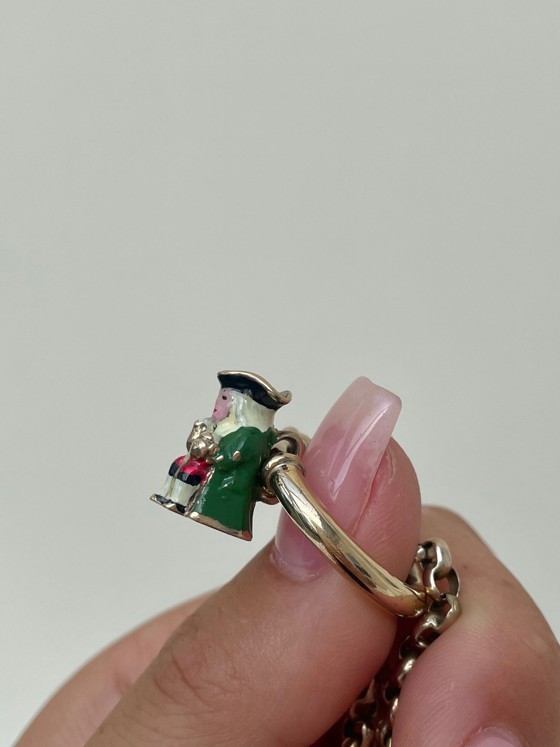 9BBE6246-7C39-49E9-9680-BF8613065146