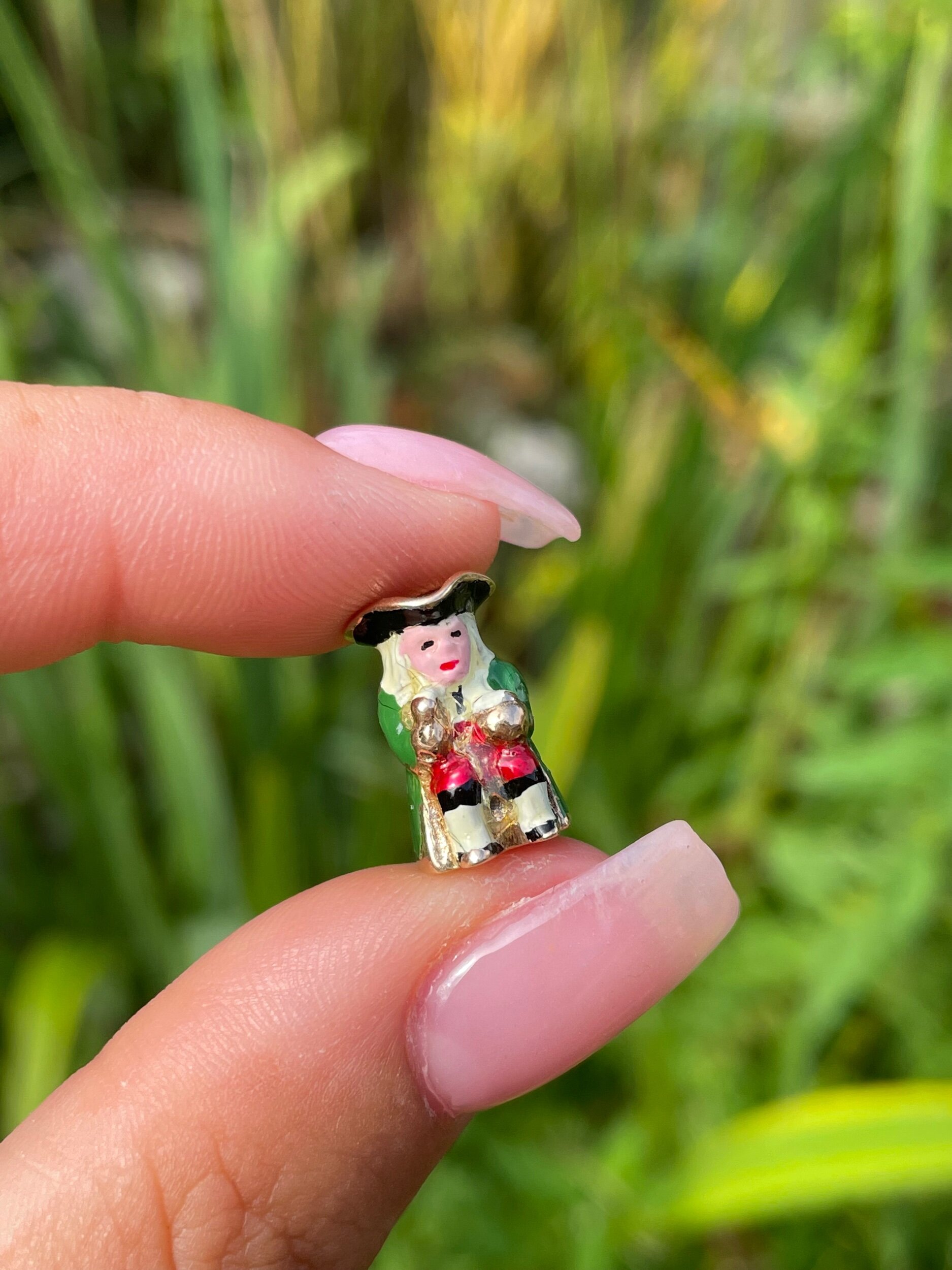 B31EE3ED-1123-471E-B447-C2DD3480809D