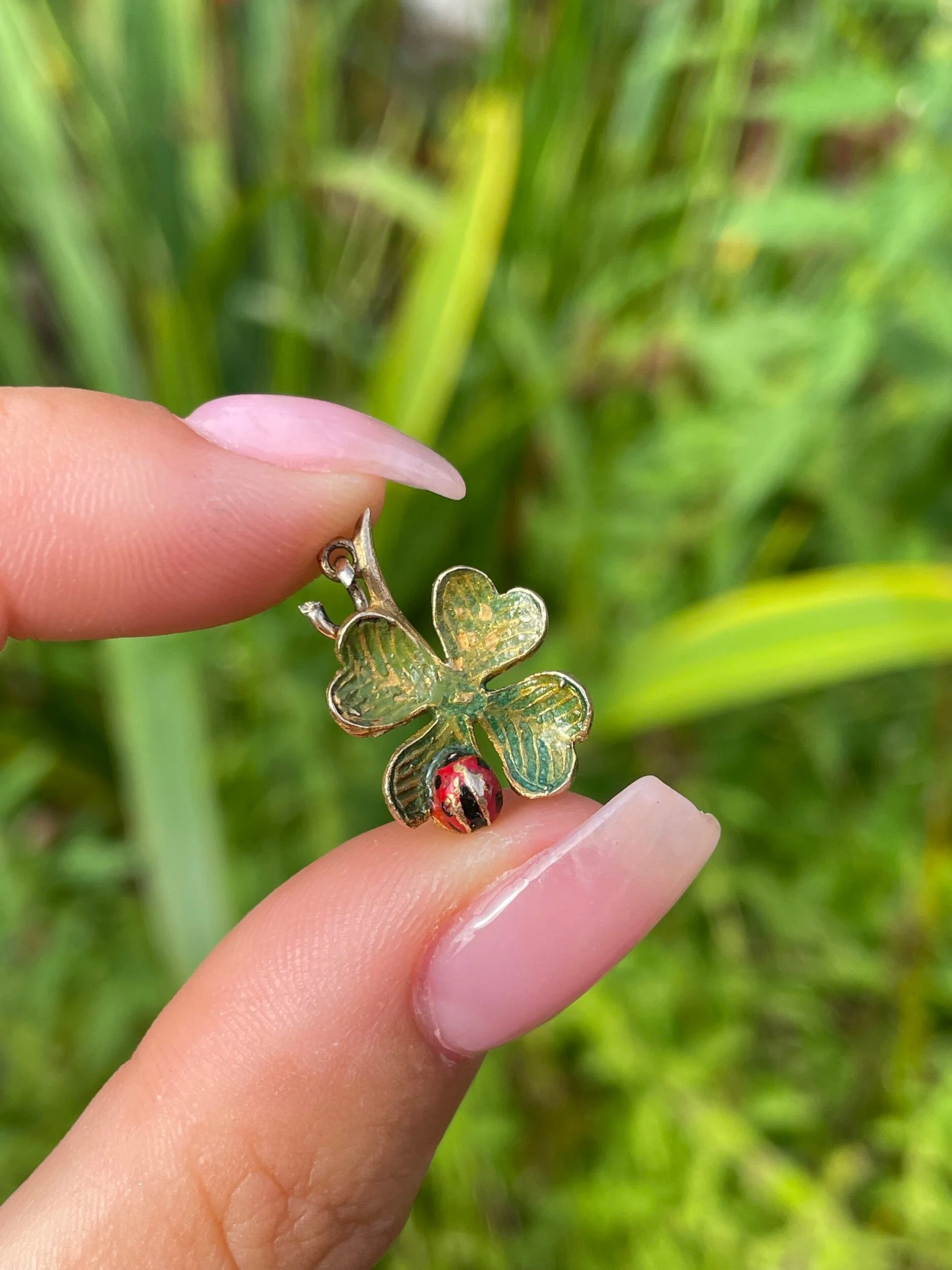 154E0092-30A9-4701-B9CE-92522C8533BA