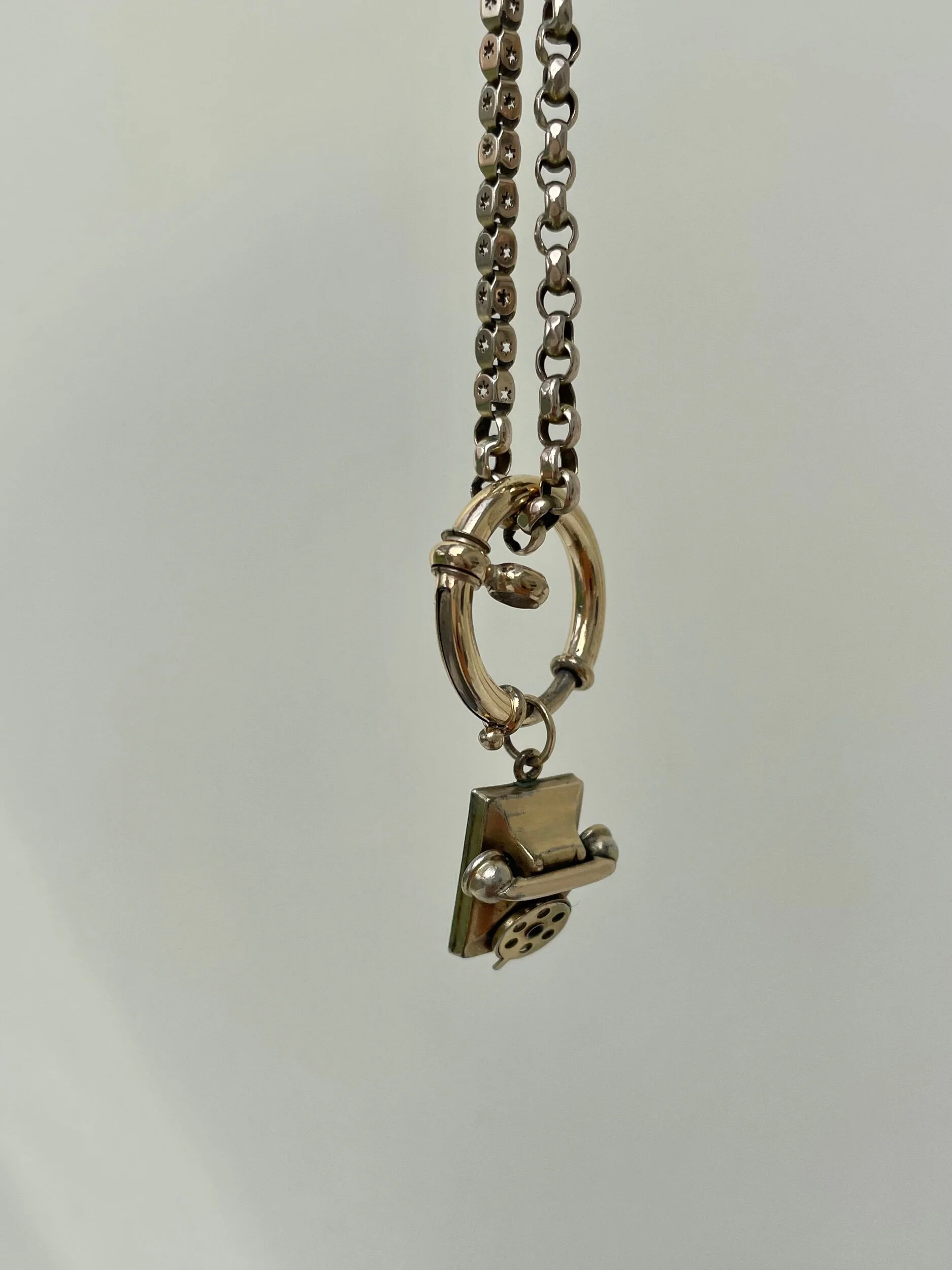 64789BAA-FD07-442B-86B4-811F72677A4F