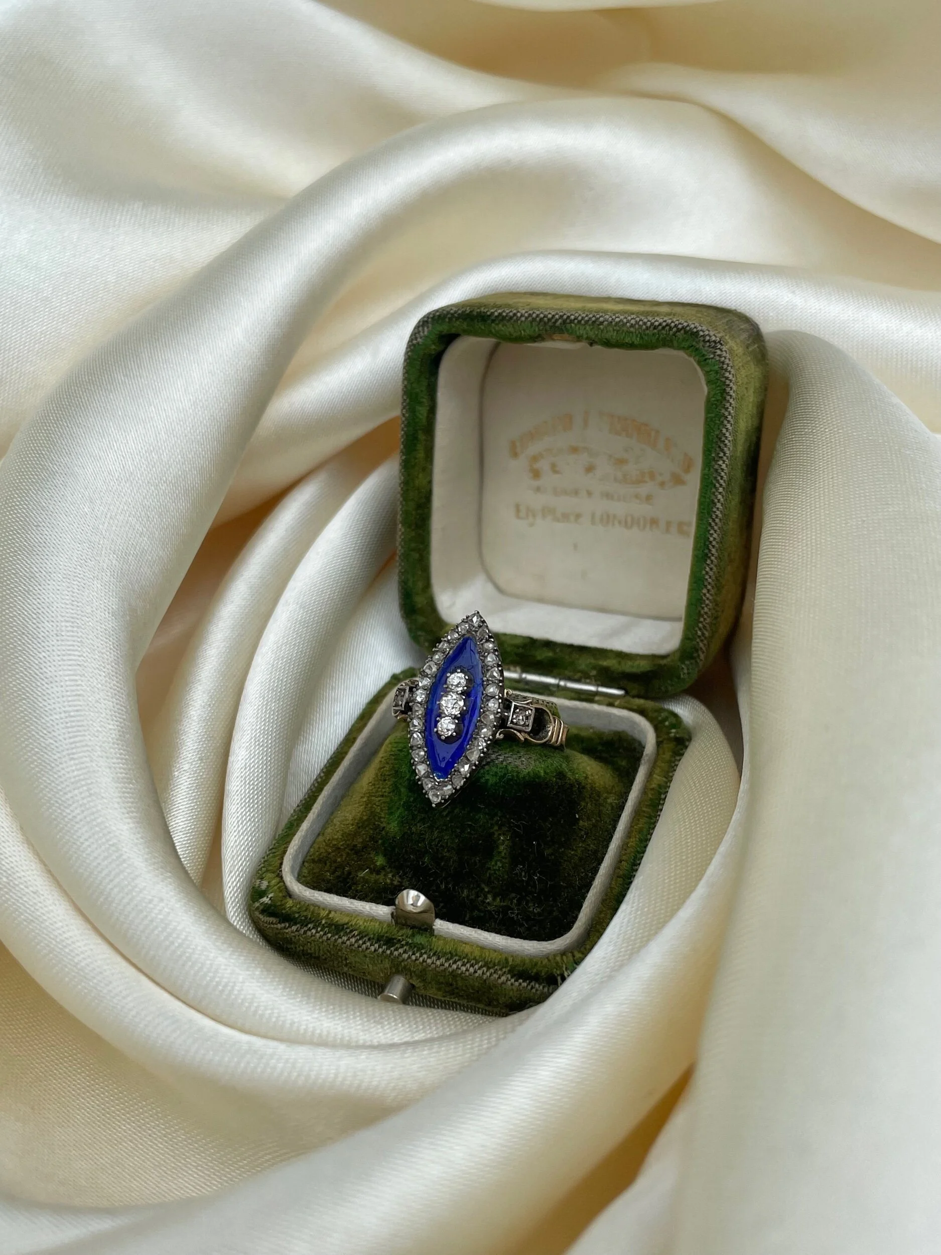 A22FB43B-81BC-4492-8CAB-00960265AD87