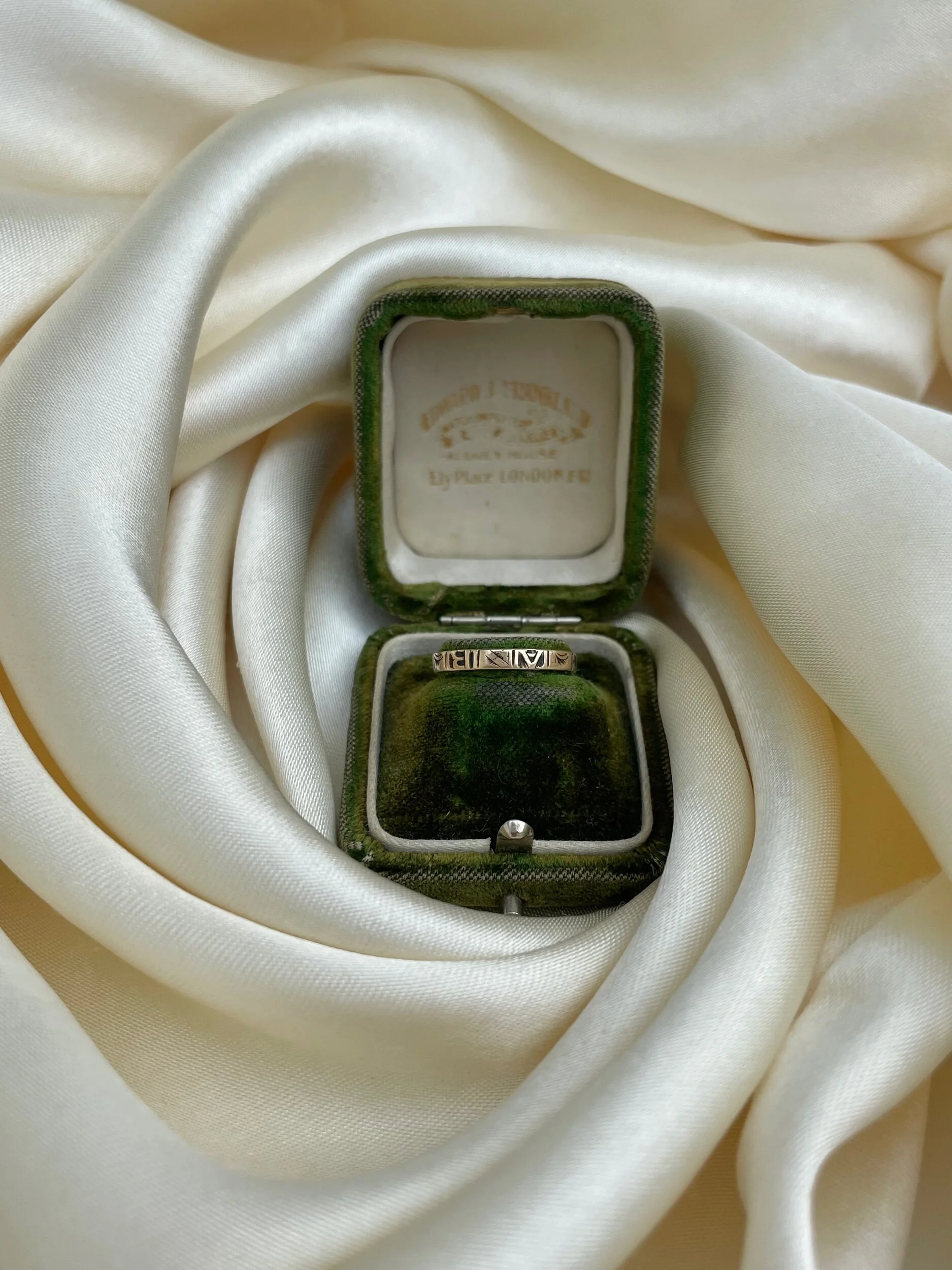 1552CF8C-DD1A-4BFE-80E5-820E1FA901D1