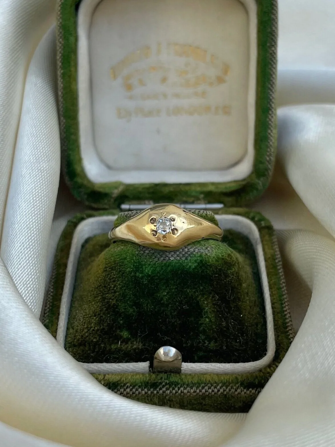 34651D03-795F-4C85-ACF2-A042B96E0BAB