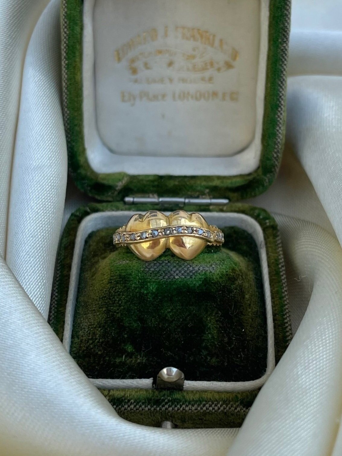 F851A536-7A6E-4927-BEBE-26A7B80AC438