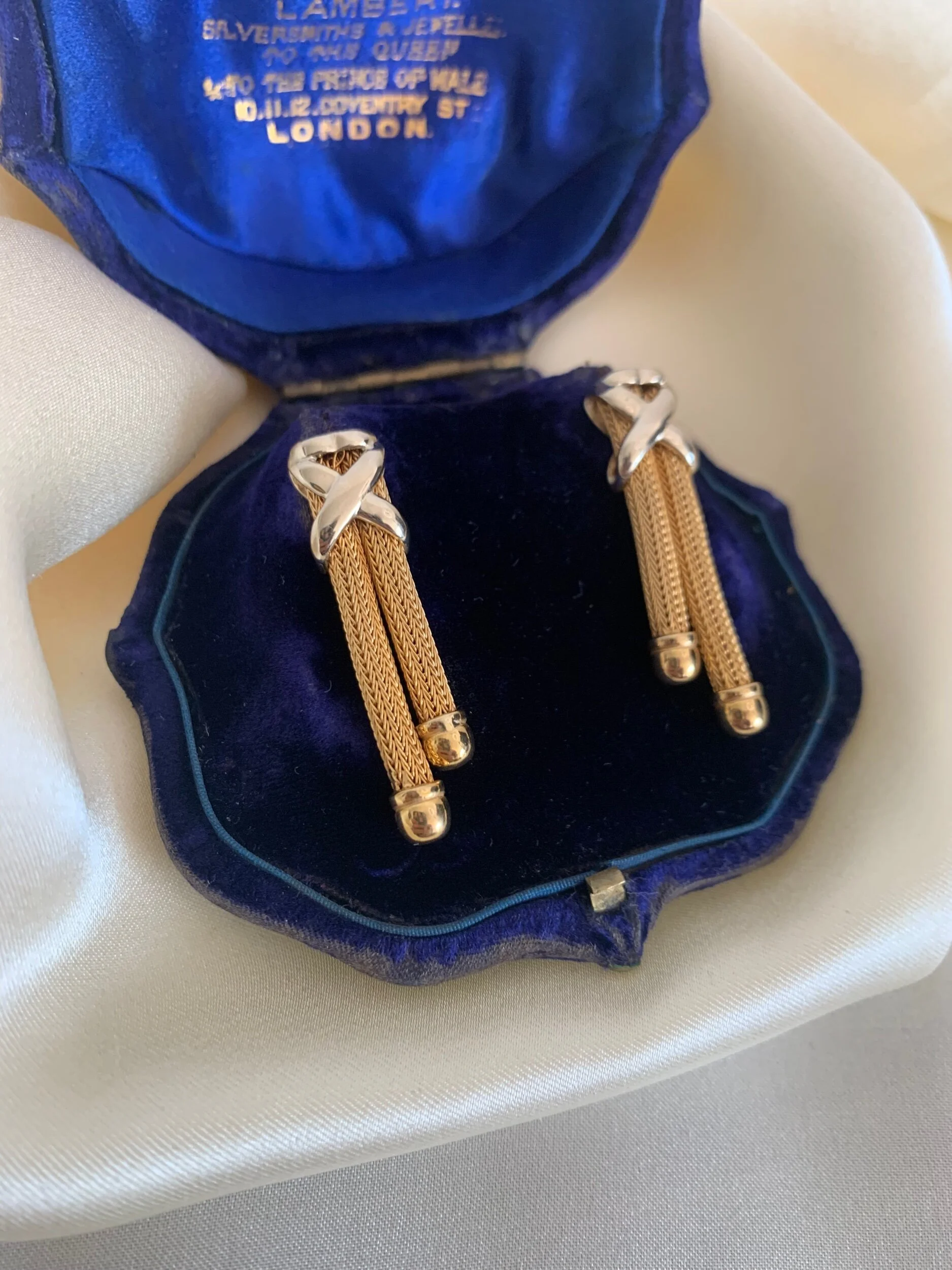 F49890CF-D216-4655-91F0-F64F29D54C67