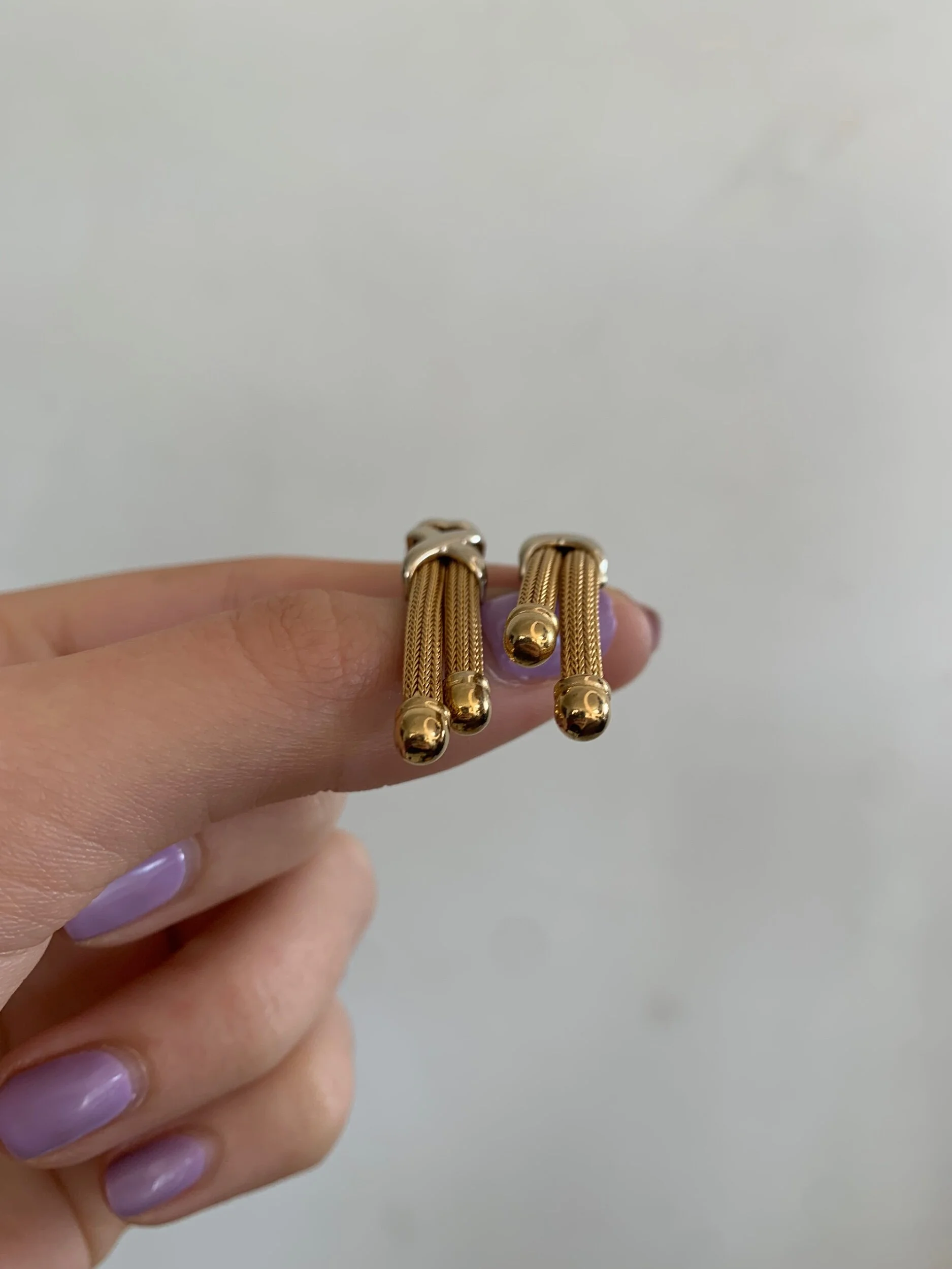 DBE071CC-3FE3-4EEA-B546-BF7F81C38231