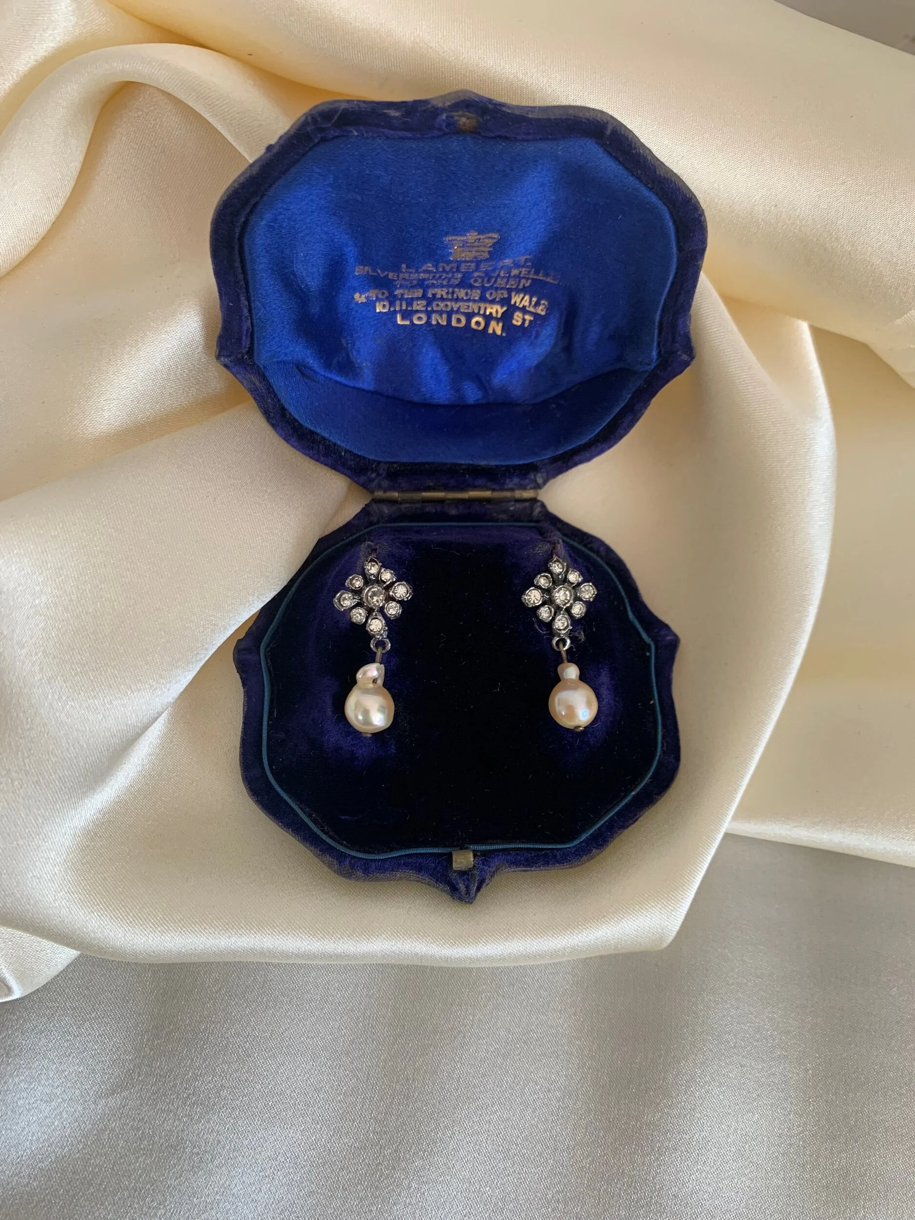 06848F24-5E98-4AE8-BD59-924067921A38