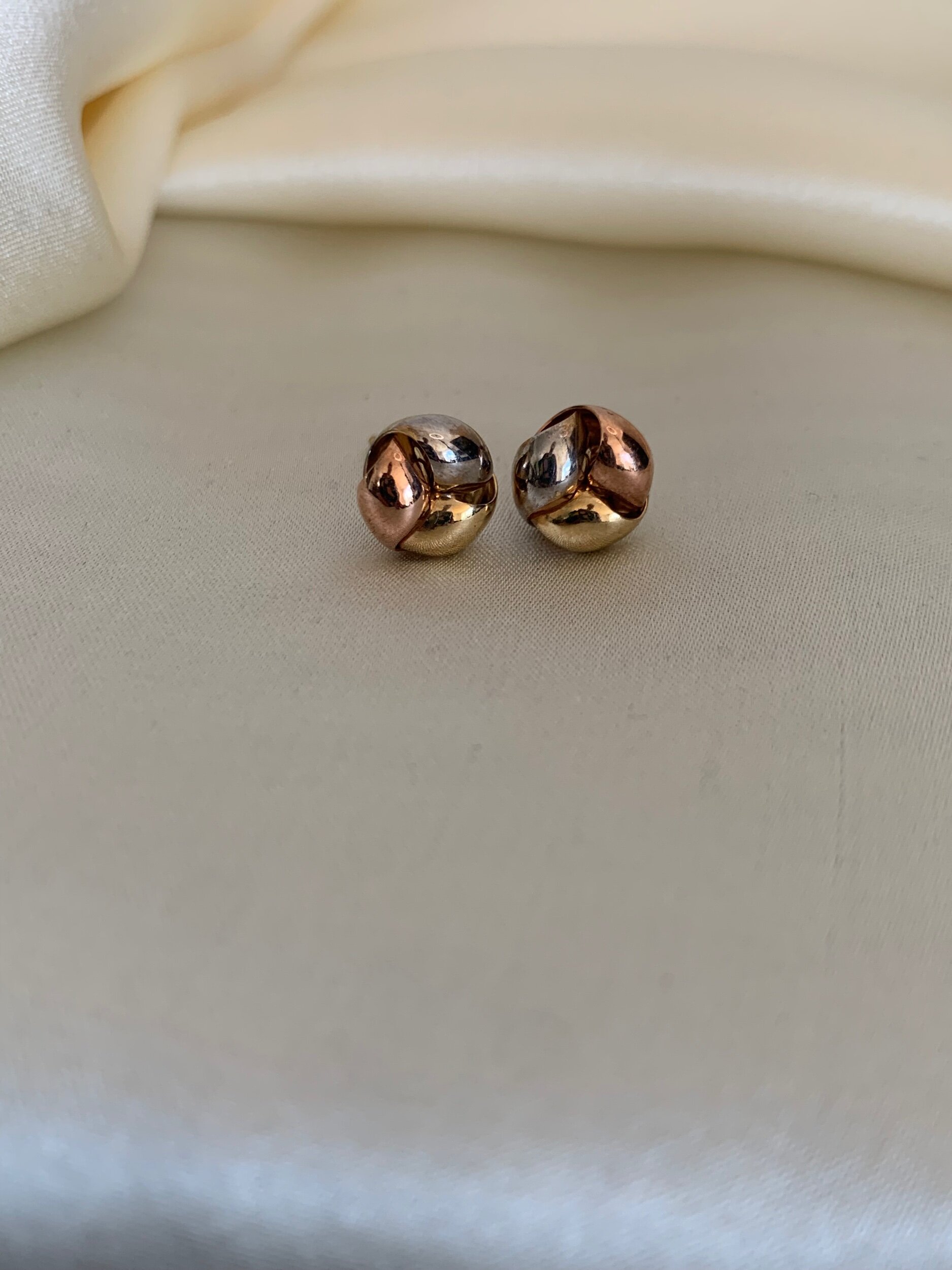 C90BCD10-E605-46C6-BB47-4130C1E7912D