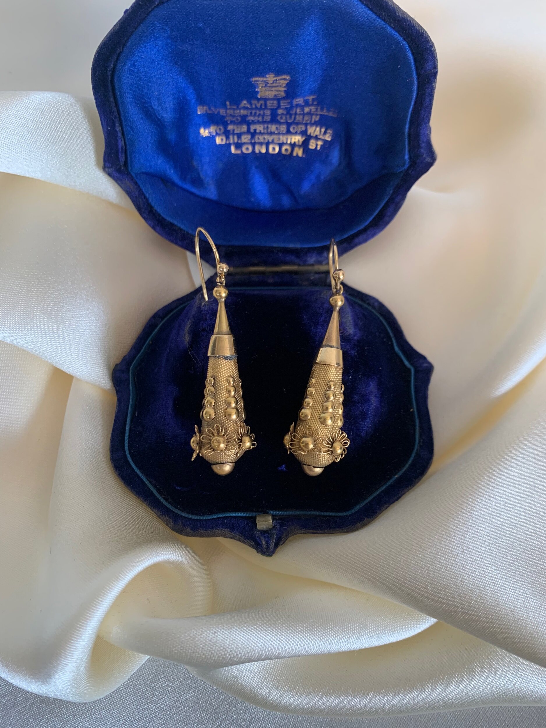 E78F10CF-1DEE-40F0-B6A3-D3ED195373AA