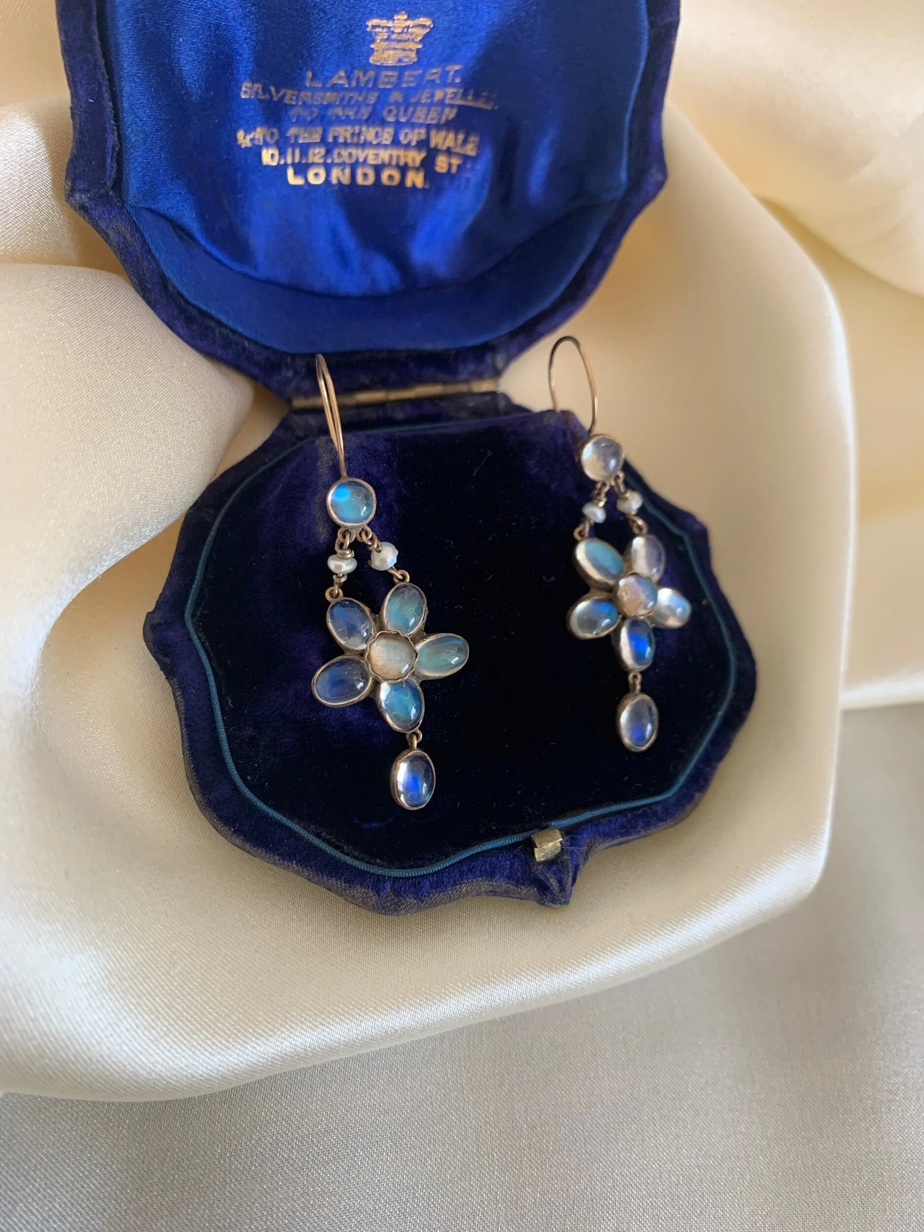 66100F93-6C83-4C98-8EEA-E4DF03C2F3A3