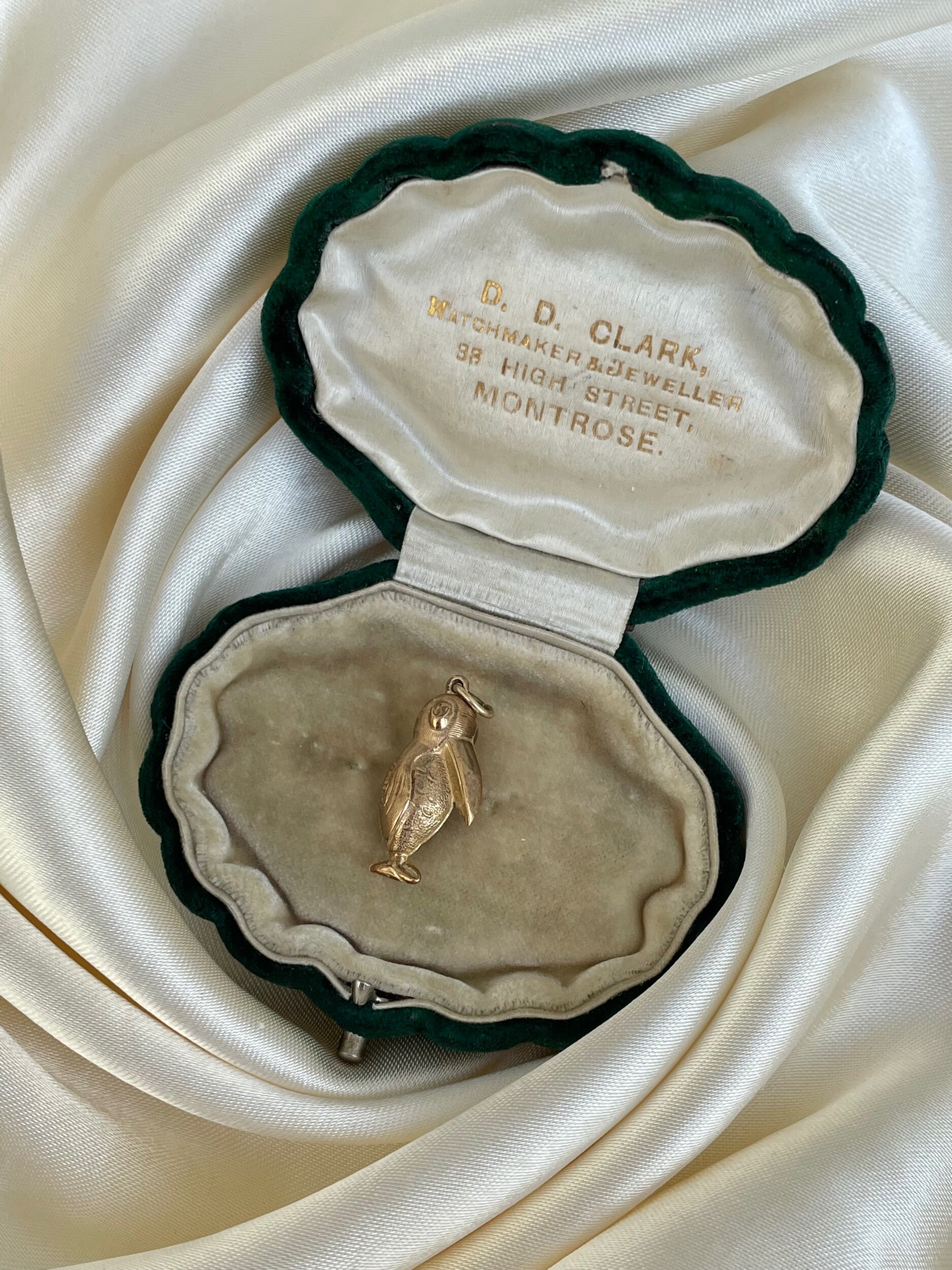 A4083642-6C11-4534-9945-5D35E390D145