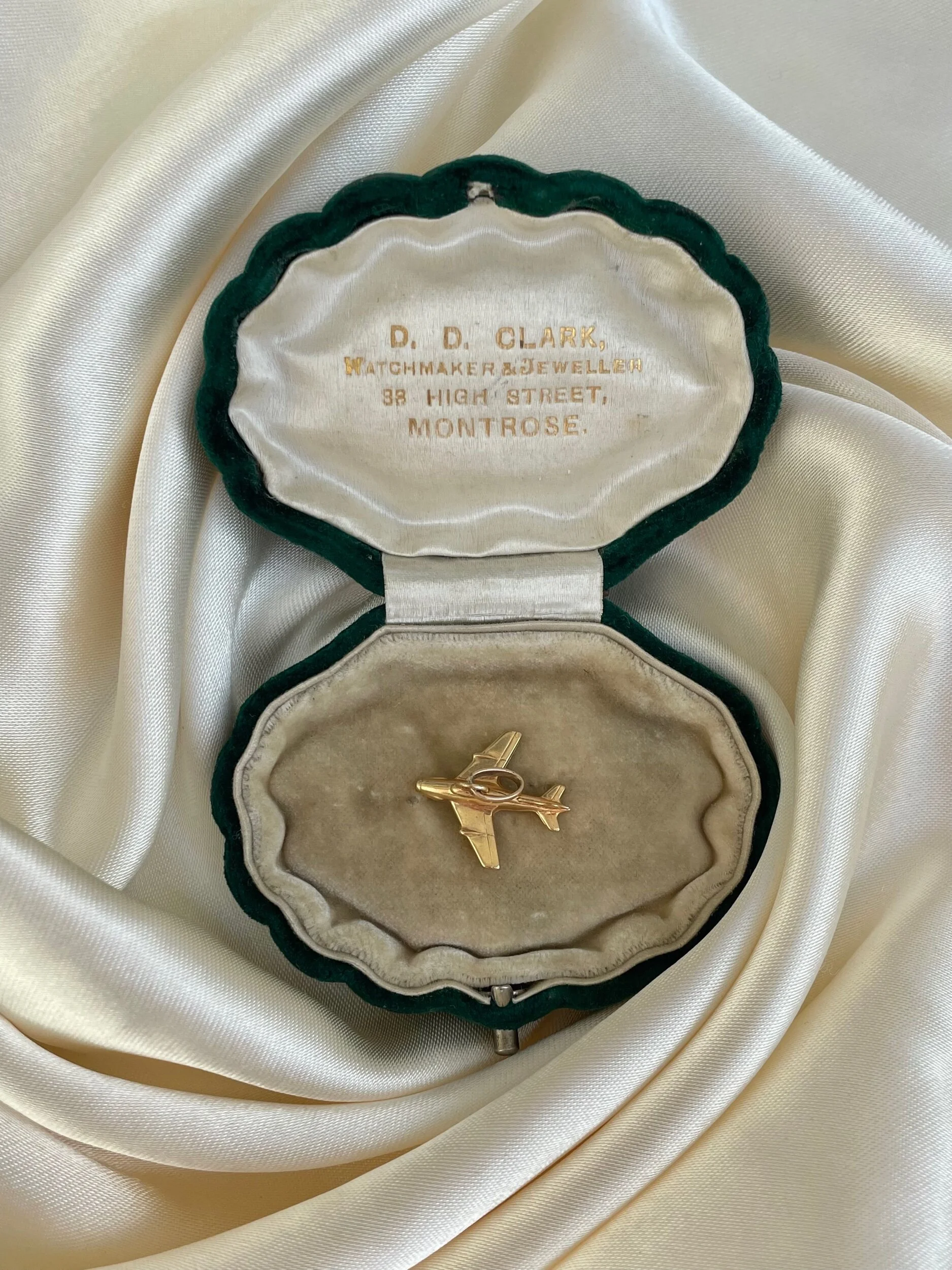 C60D2858-889B-4D7E-B4E9-4694ED3846AC