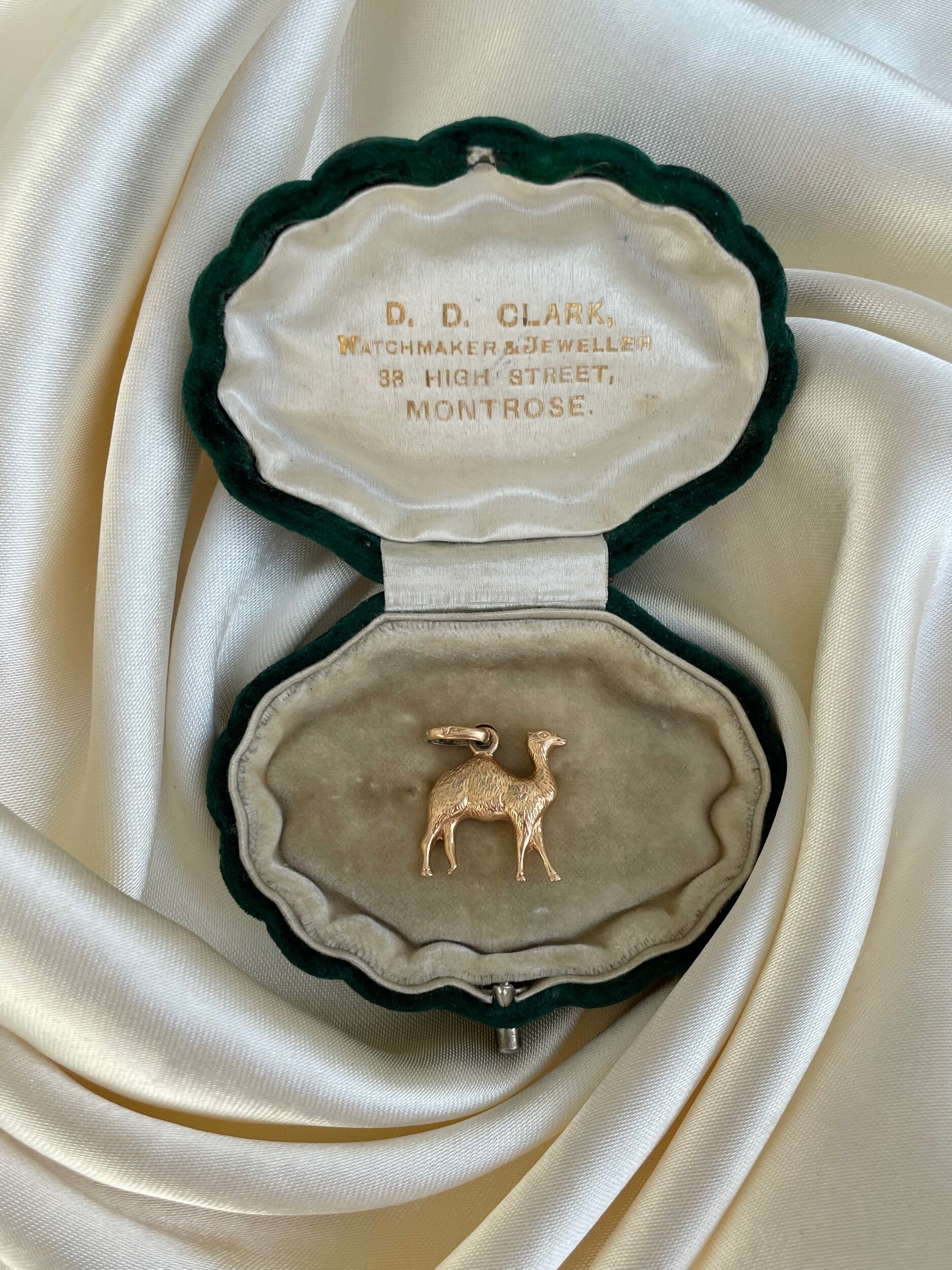 3DD40A51-B6F3-47A0-AA77-38852B697D9E