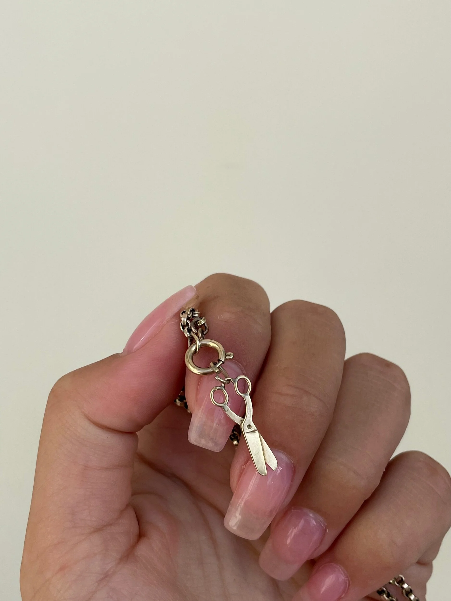 1D3B925B-26A6-46B4-BDC1-11FF4247D9FA