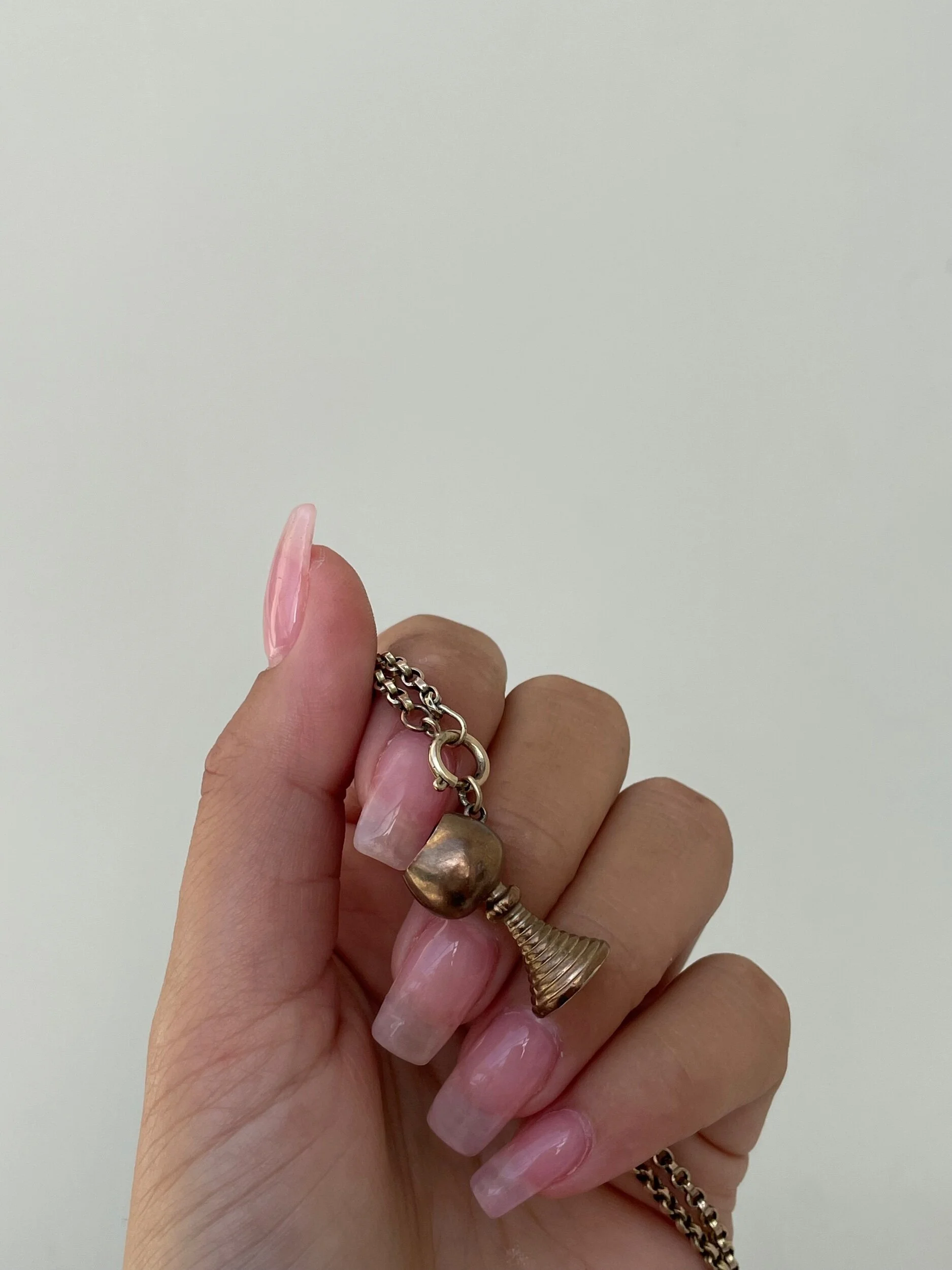 07DE9B8D-00AB-4874-B91C-03E88698A281