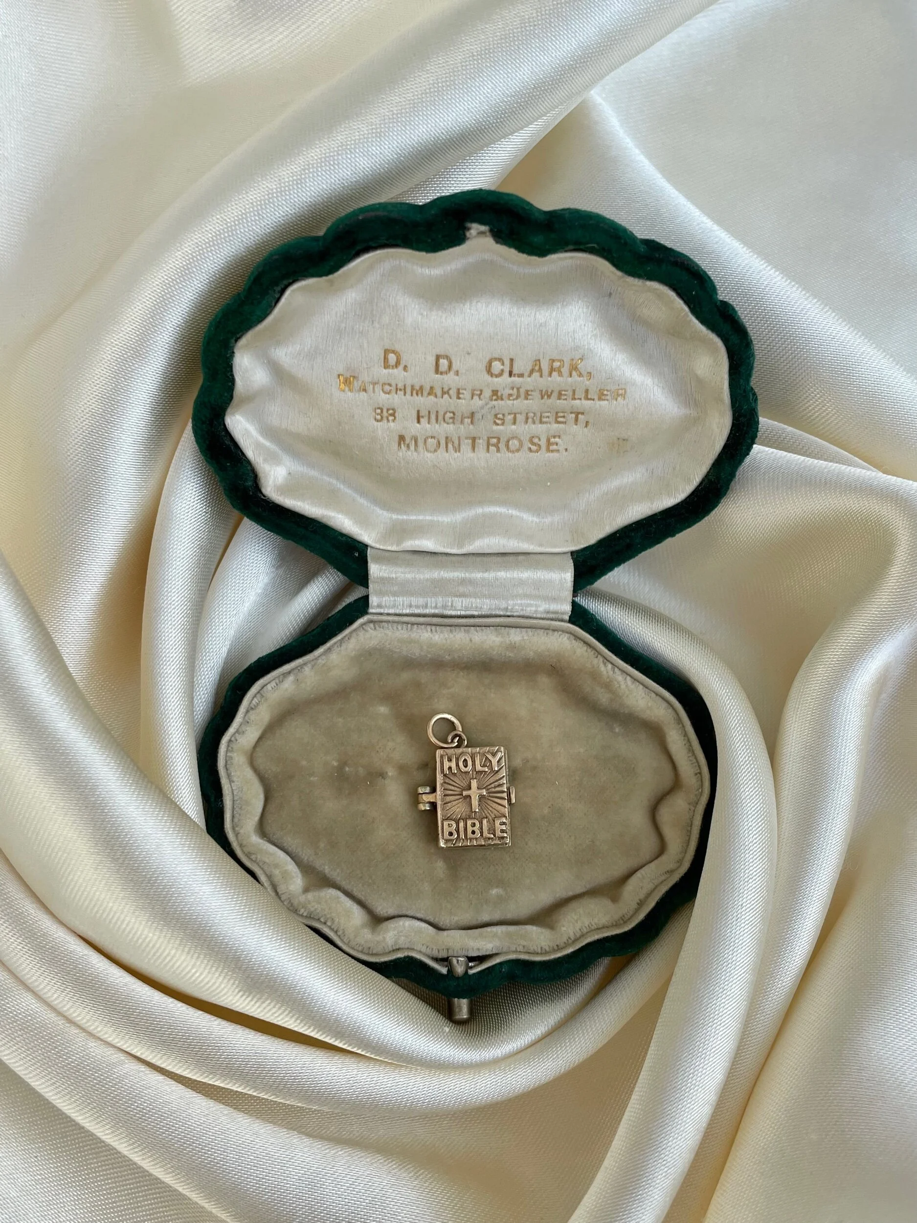 00D5ADC4-148A-4576-9EA0-B84718ED88A1