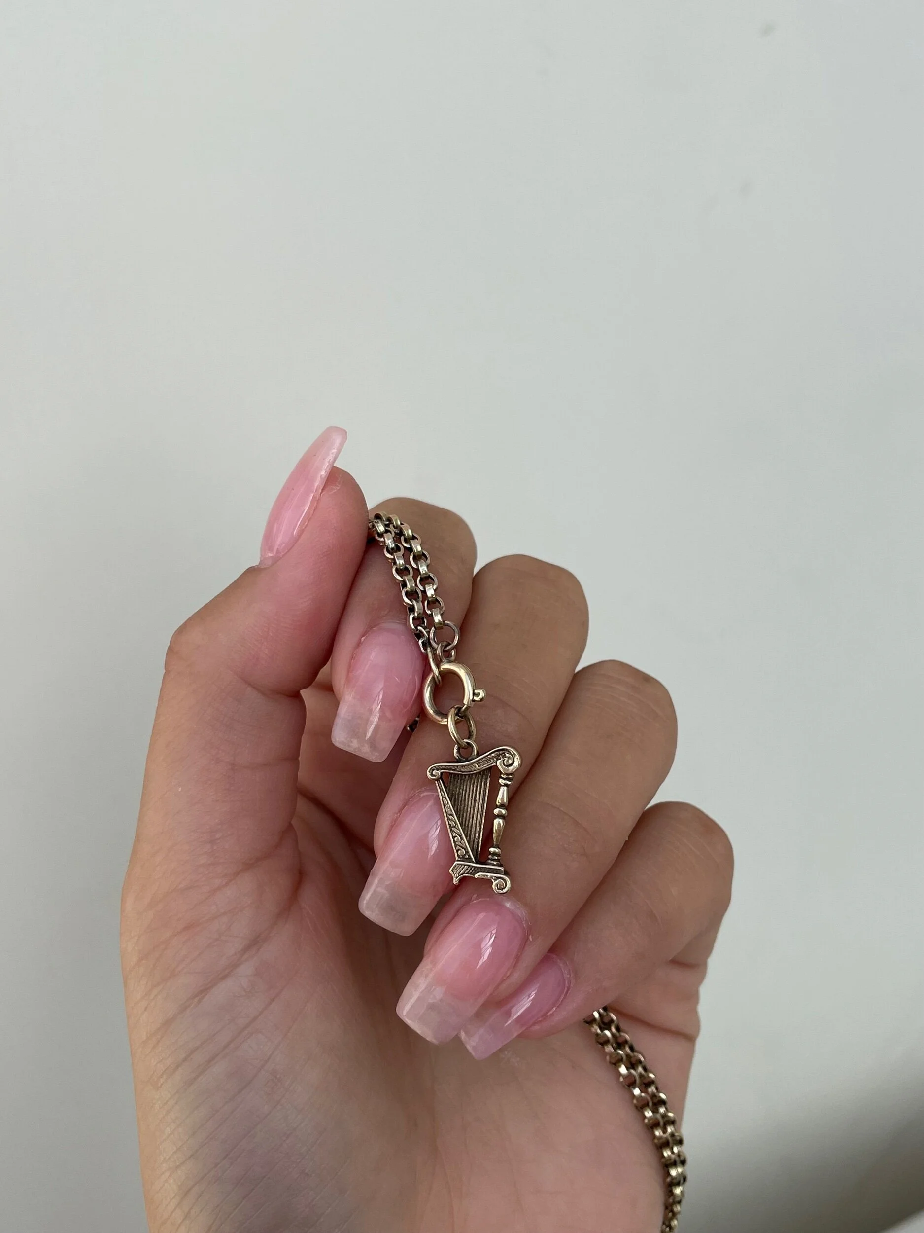 C5A73764-7764-4110-9DD2-7EC493106250