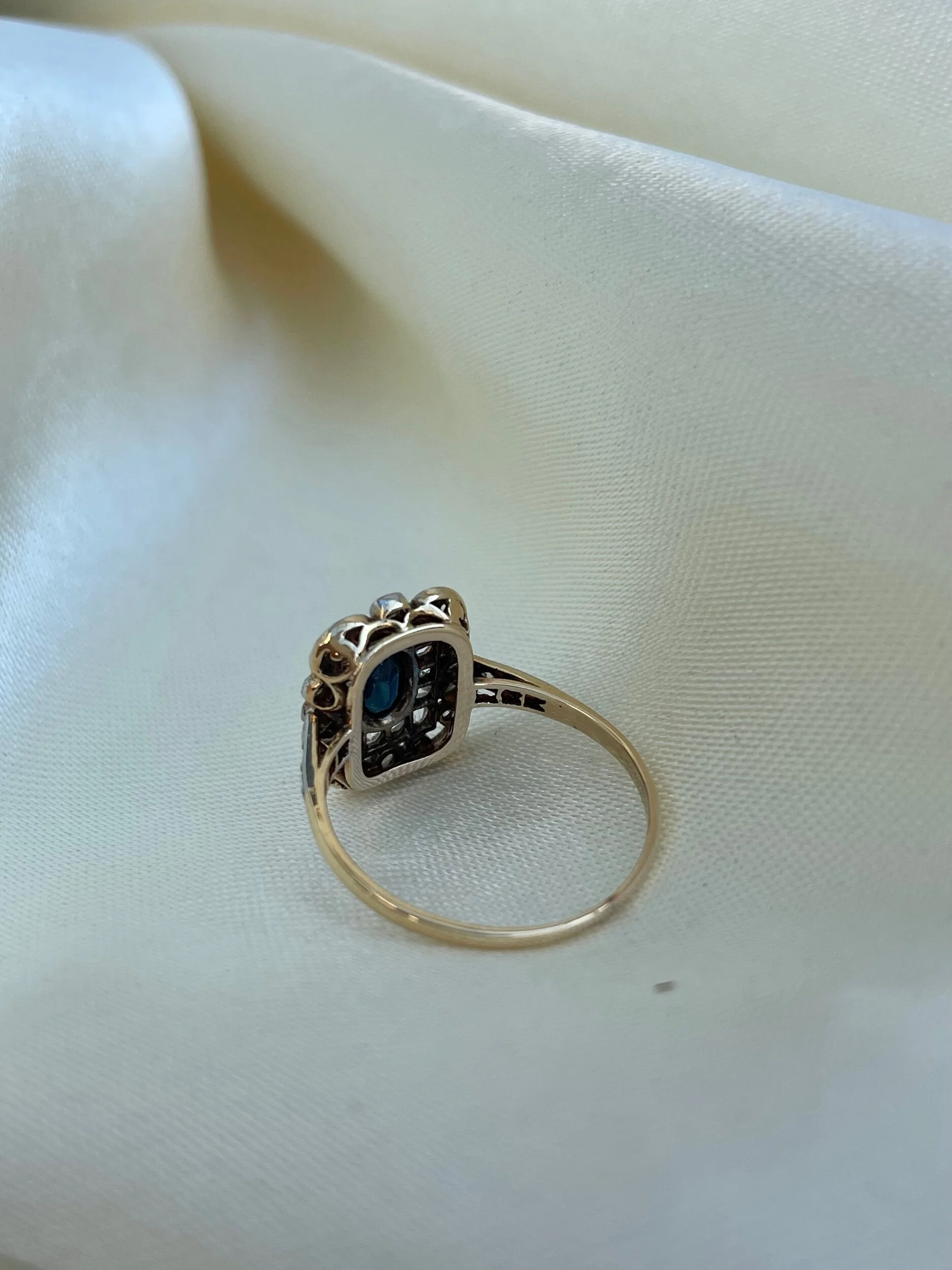 E67AC078-090D-4675-A9A7-257E7833542D