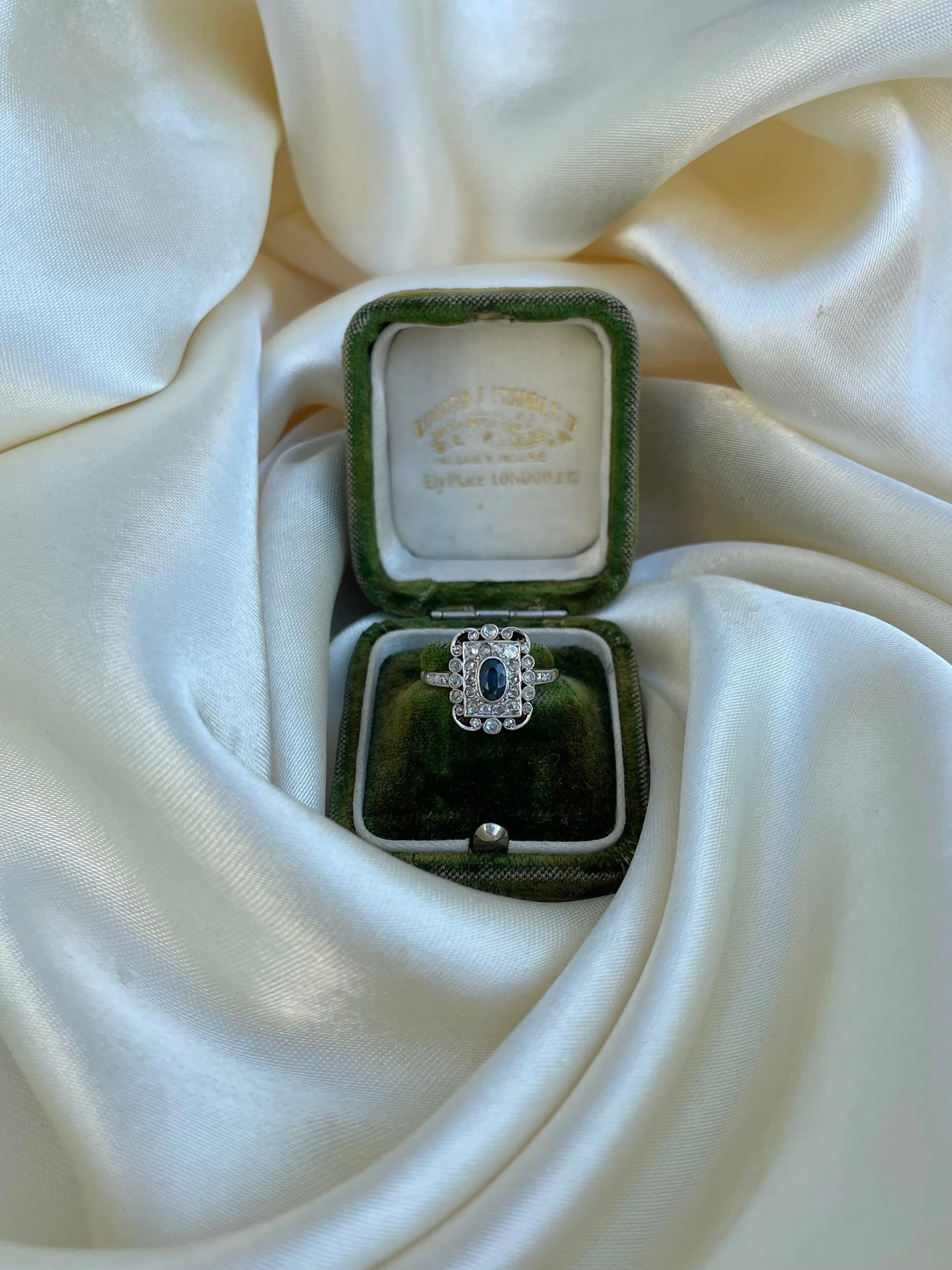 CEB9CB66-1A4C-48AD-8344-65E02313CA0F