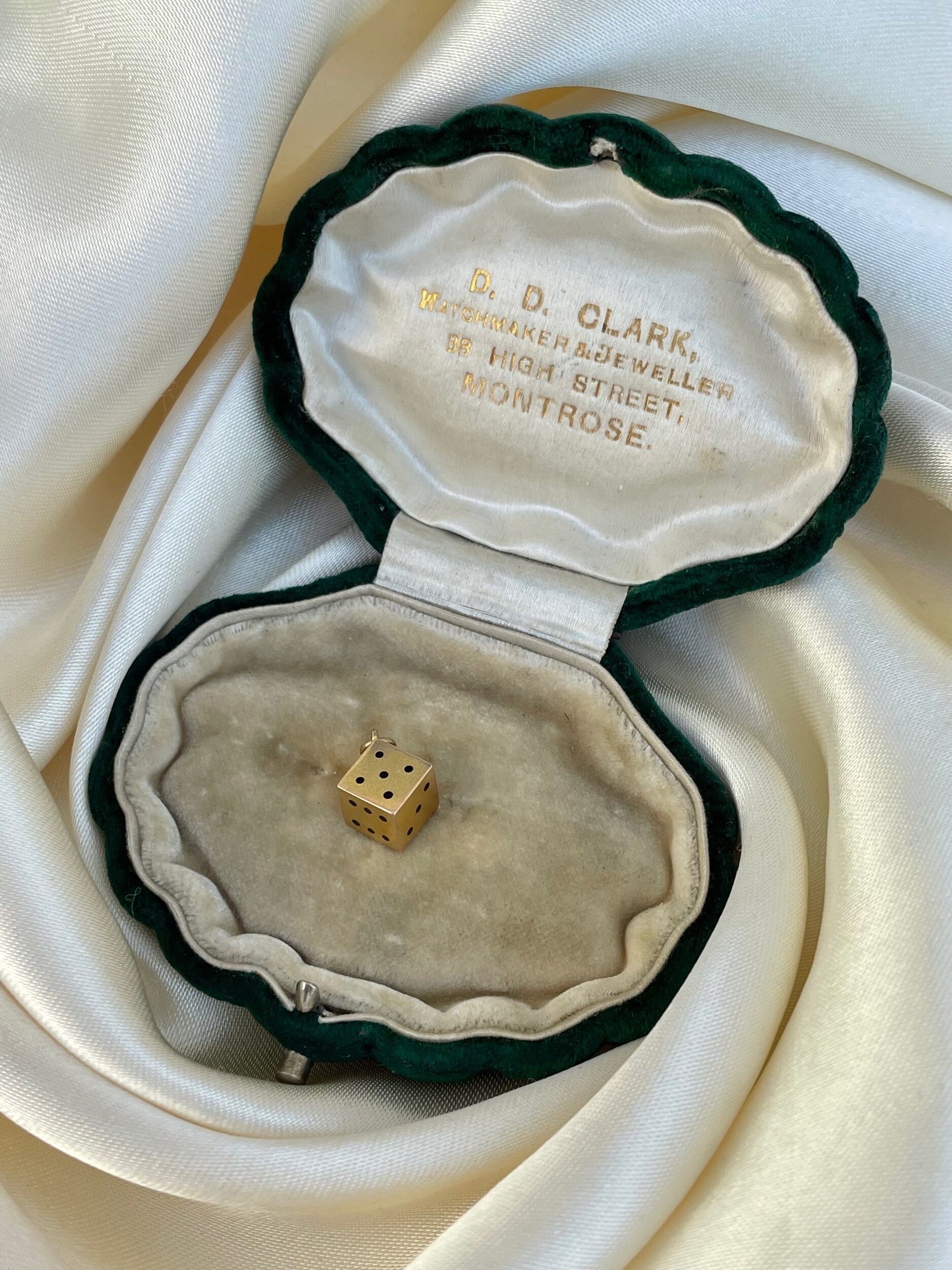 F9251B19-6EF6-4F1C-822C-50554FA9FAD1