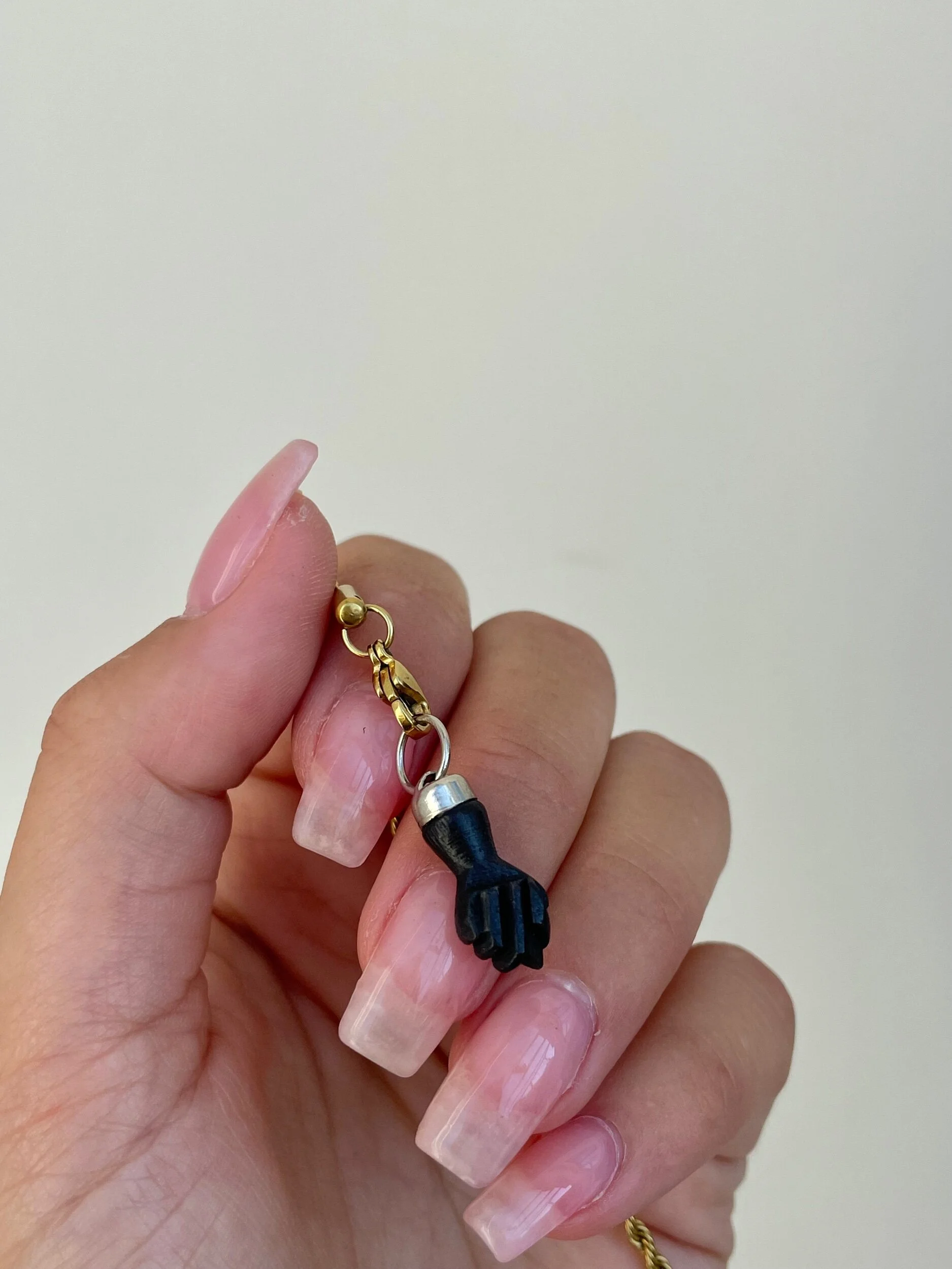 5F86598C-2A9F-4085-B8B6-4BDD2B3AA2D7