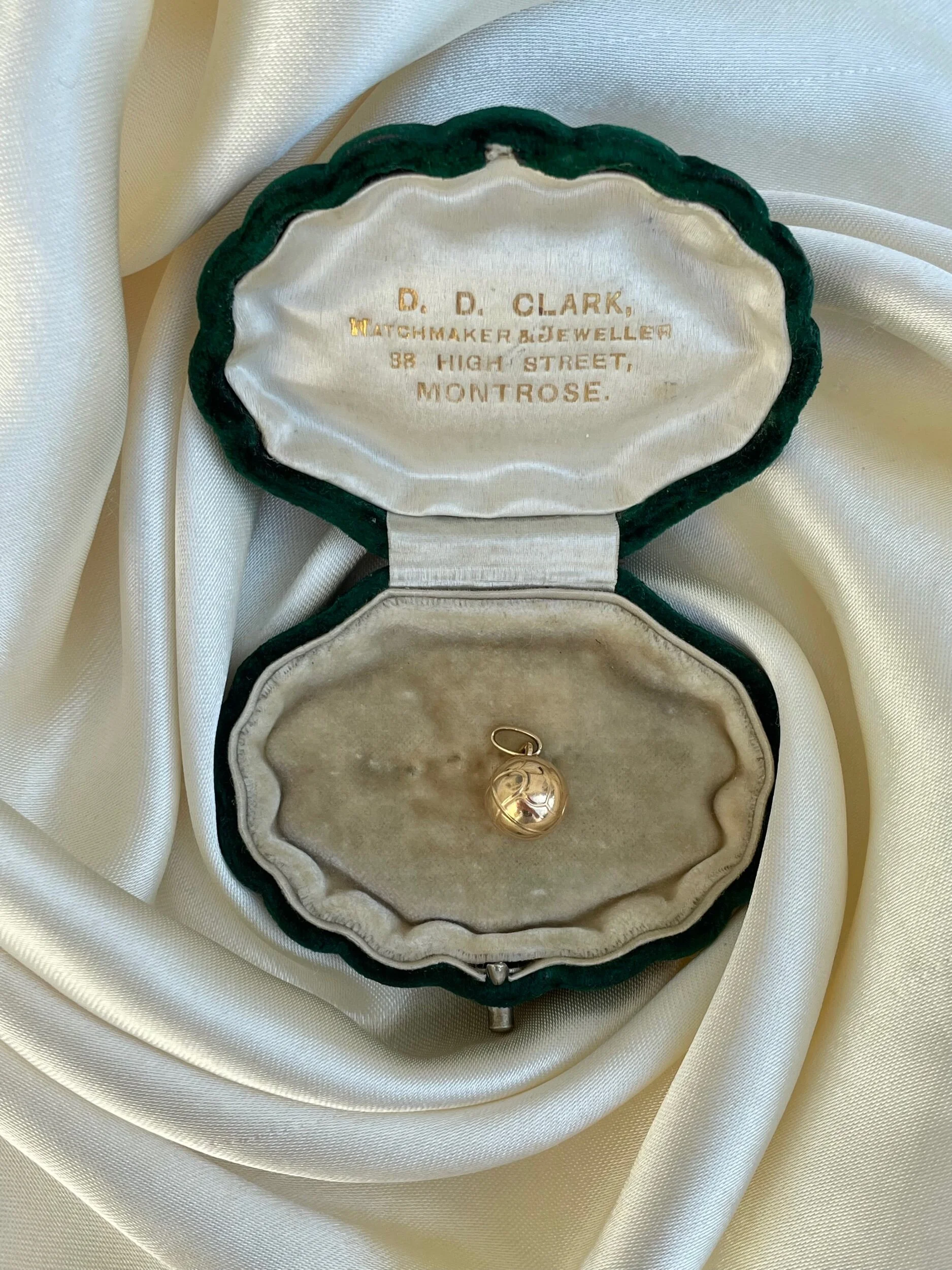 47D41D08-A92F-49C8-87E1-2AE70D46F3E9