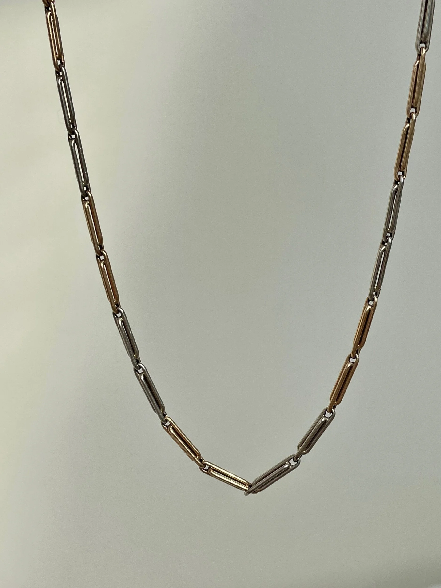 989EC520-2D05-4A4C-977E-E34441A4876F