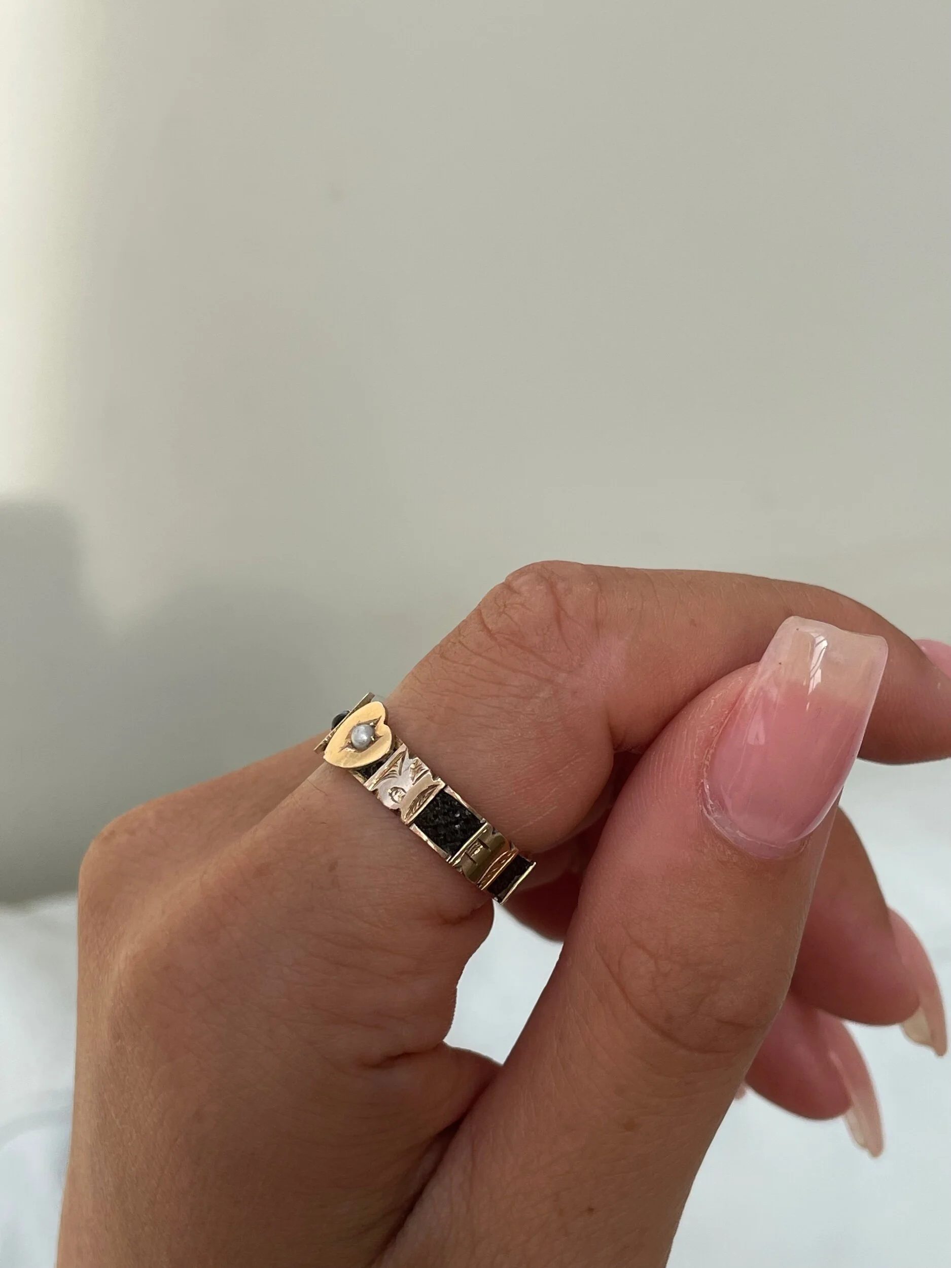 E4F4A36C-3979-4CFF-845B-96DF98DBDA60