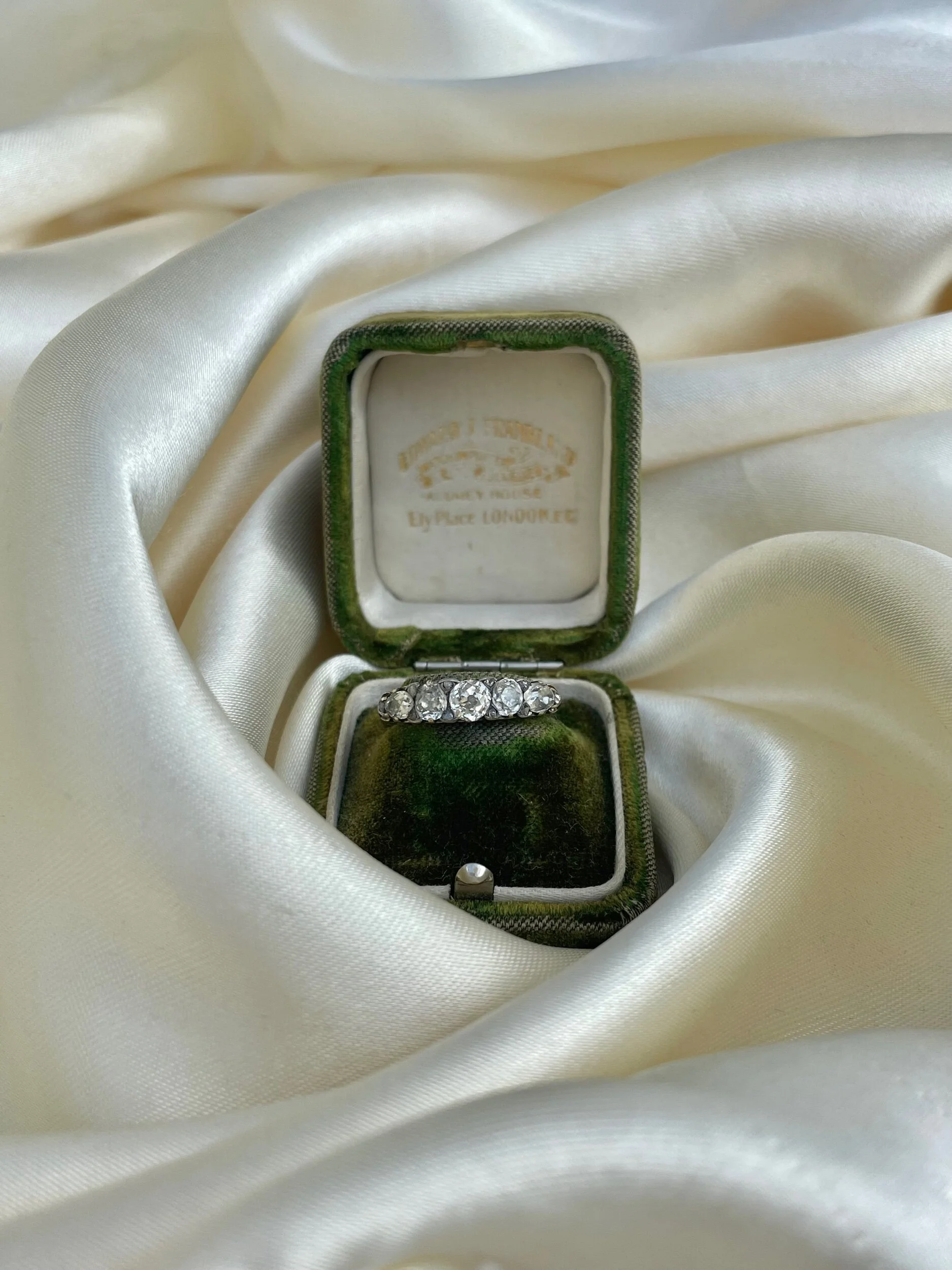 2E55D154-156B-4502-9C31-3E56051A844D